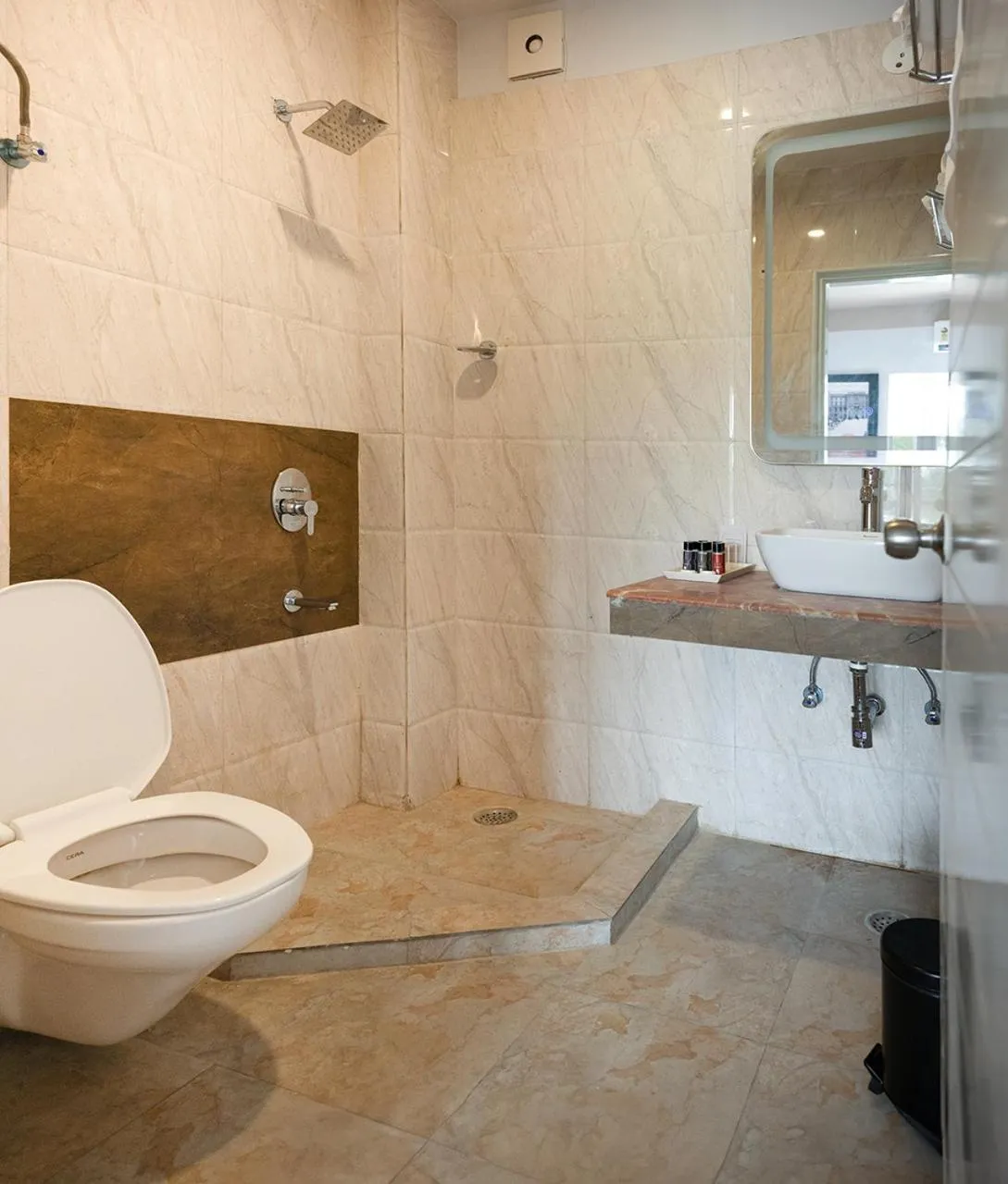 Shower in Firebrick Boutique Residences - AMETHYST HOUSE