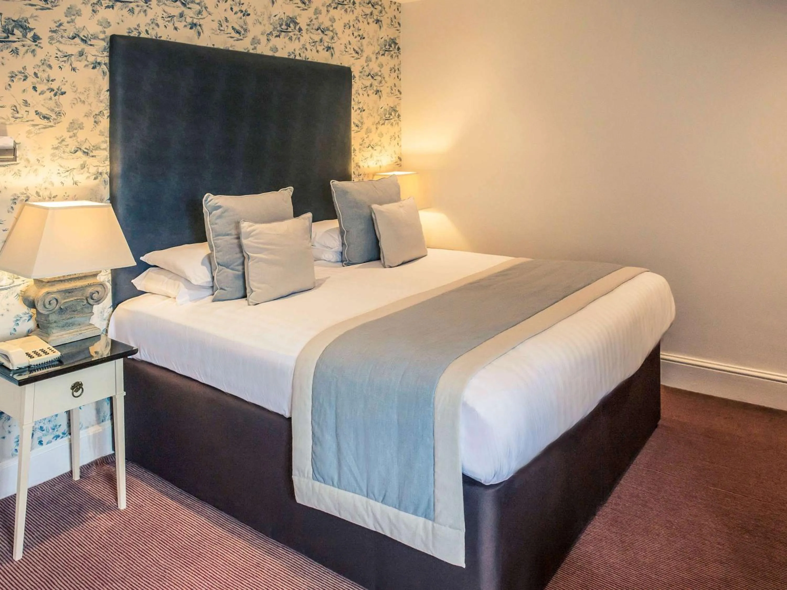 Photo of the whole room, Bed in WorldHotels Distinctive Woughton House Hotel