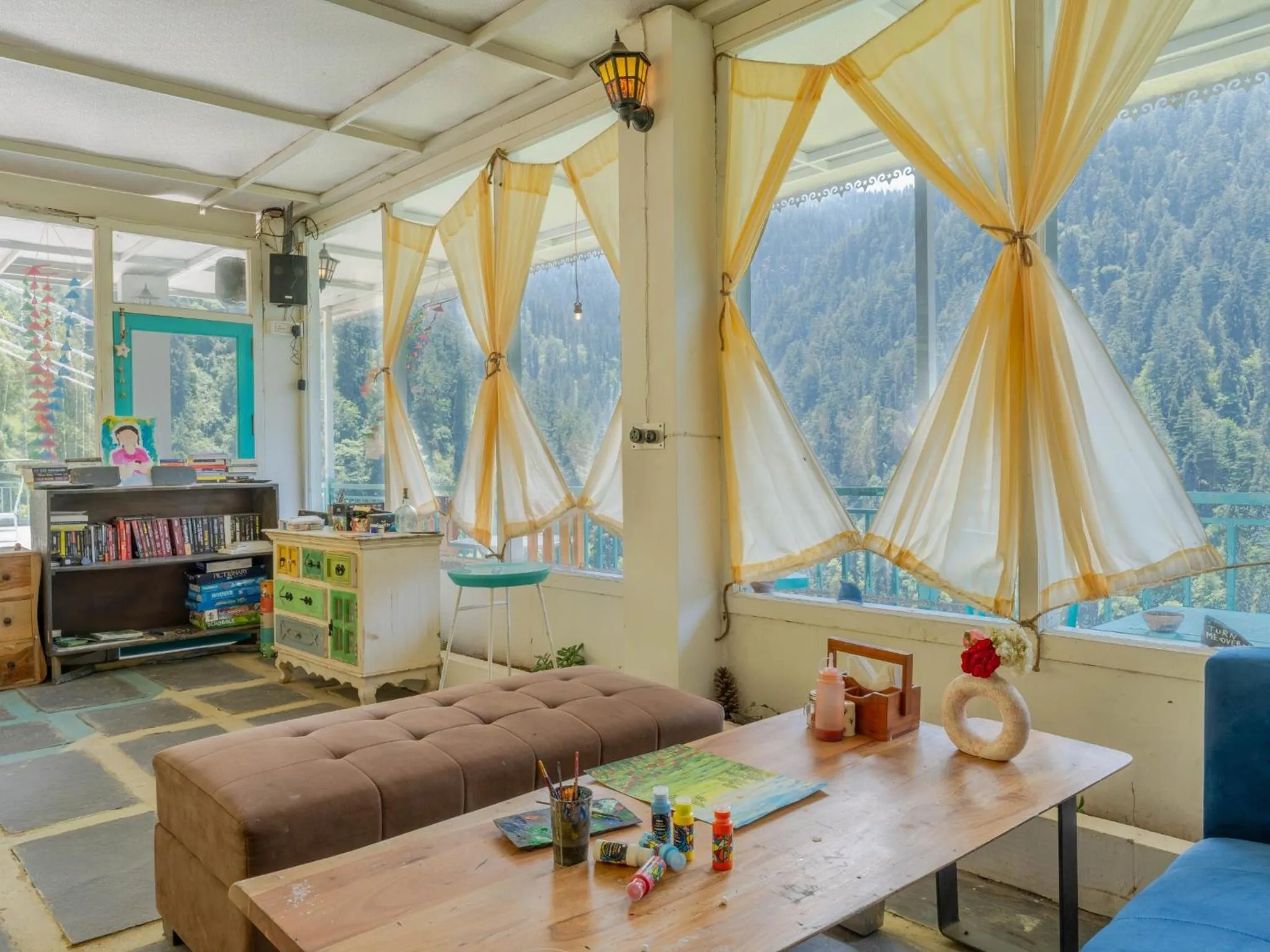 Seating area in Moustache Shoja, Jibhi