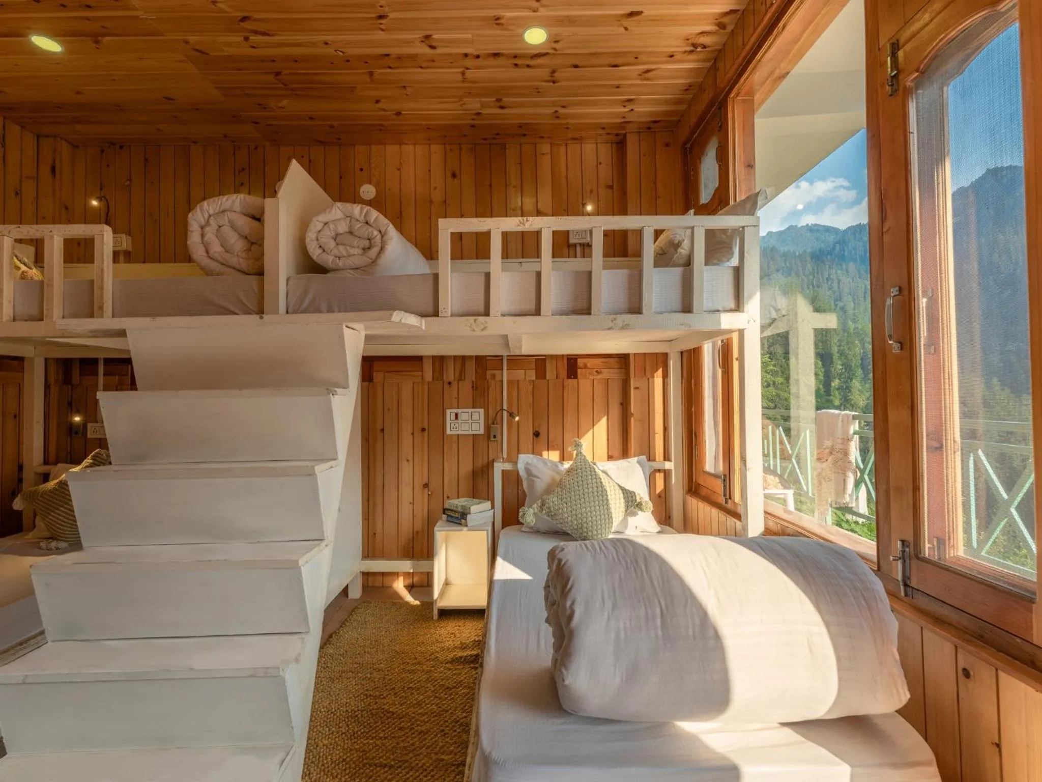 Bed in Moustache Shoja, Jibhi