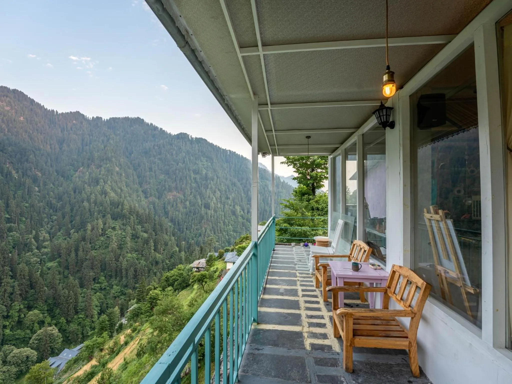 Property building in Moustache Shoja, Jibhi