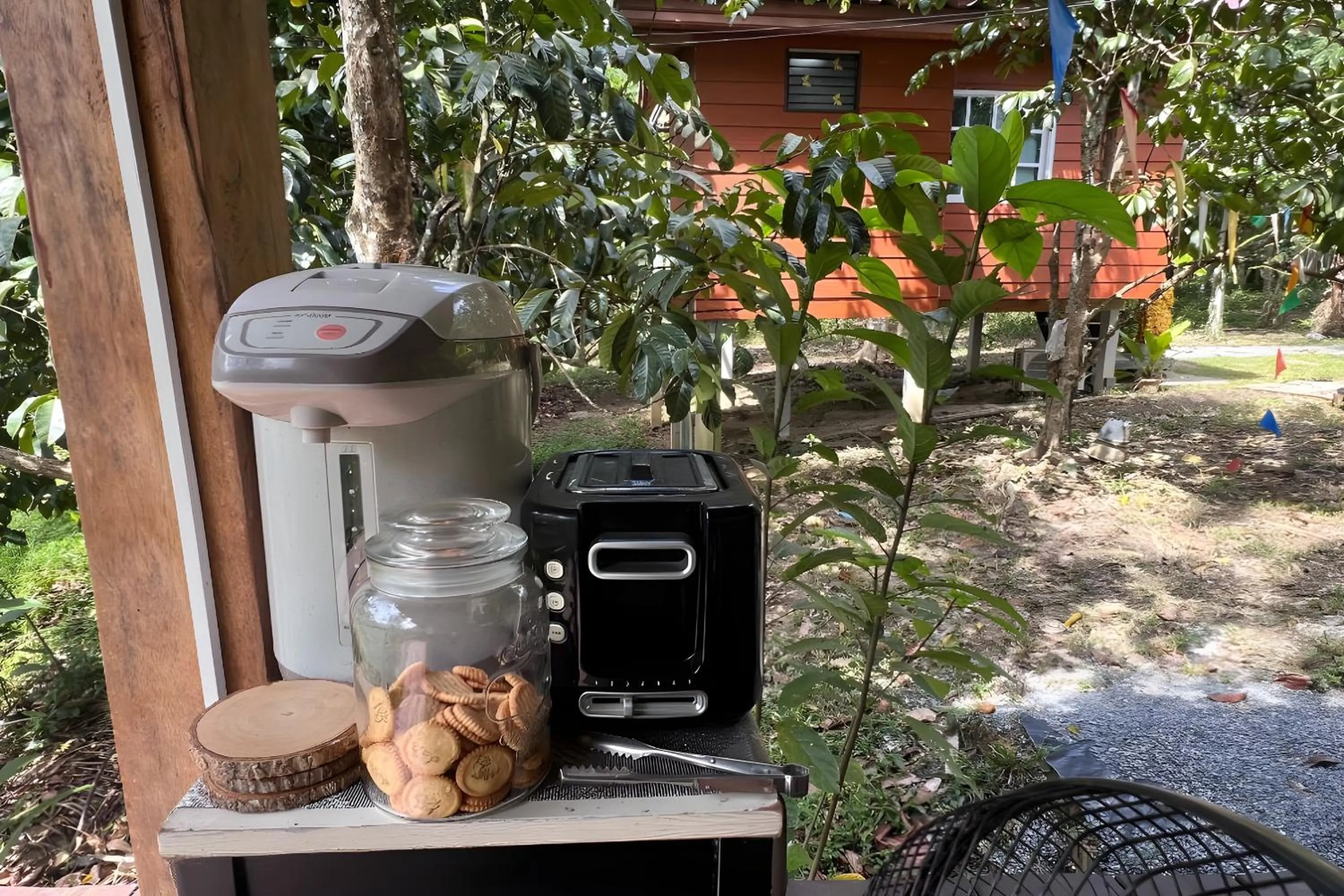 Coffee/tea facilities in Rat Min House
