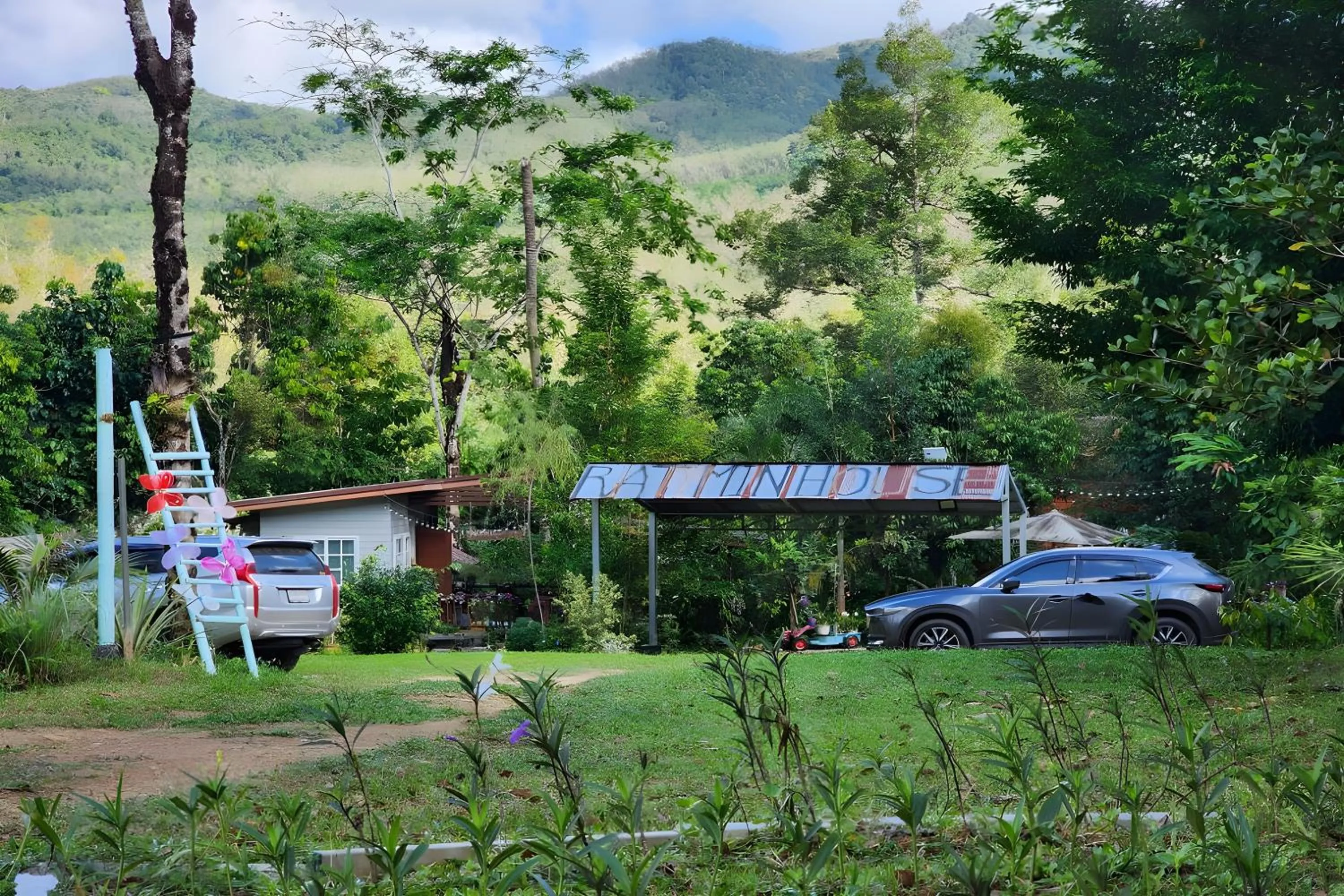 Property building in Rat Min House