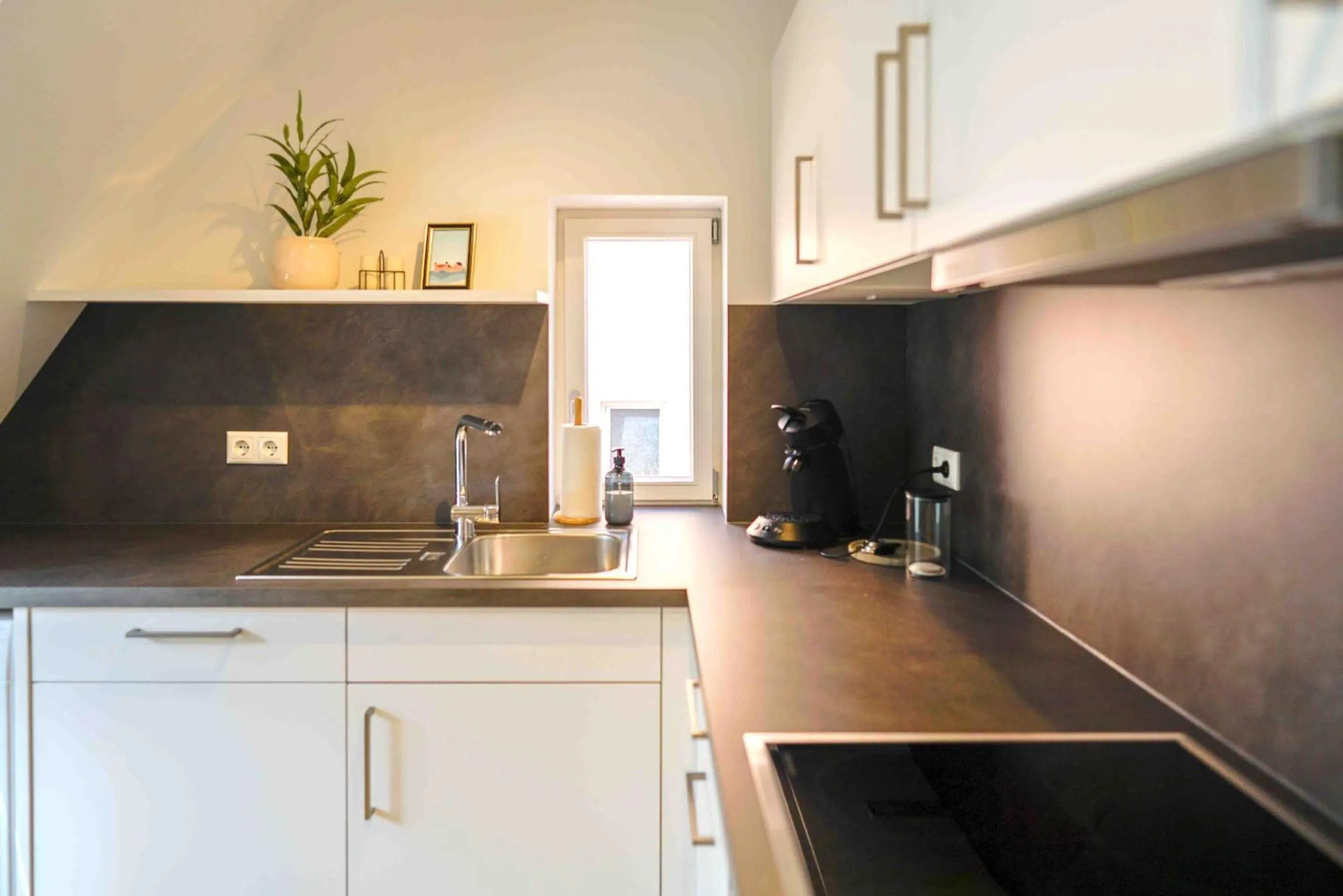 Kitchen or kitchenette in Lady Milavie apartments