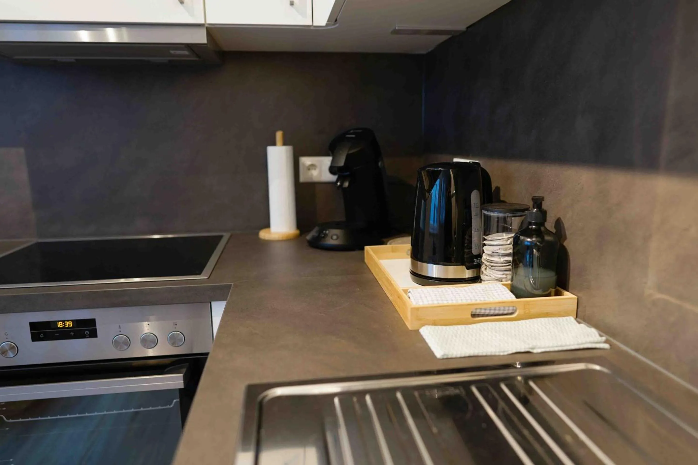 Kitchen or kitchenette in Lady Milavie apartments