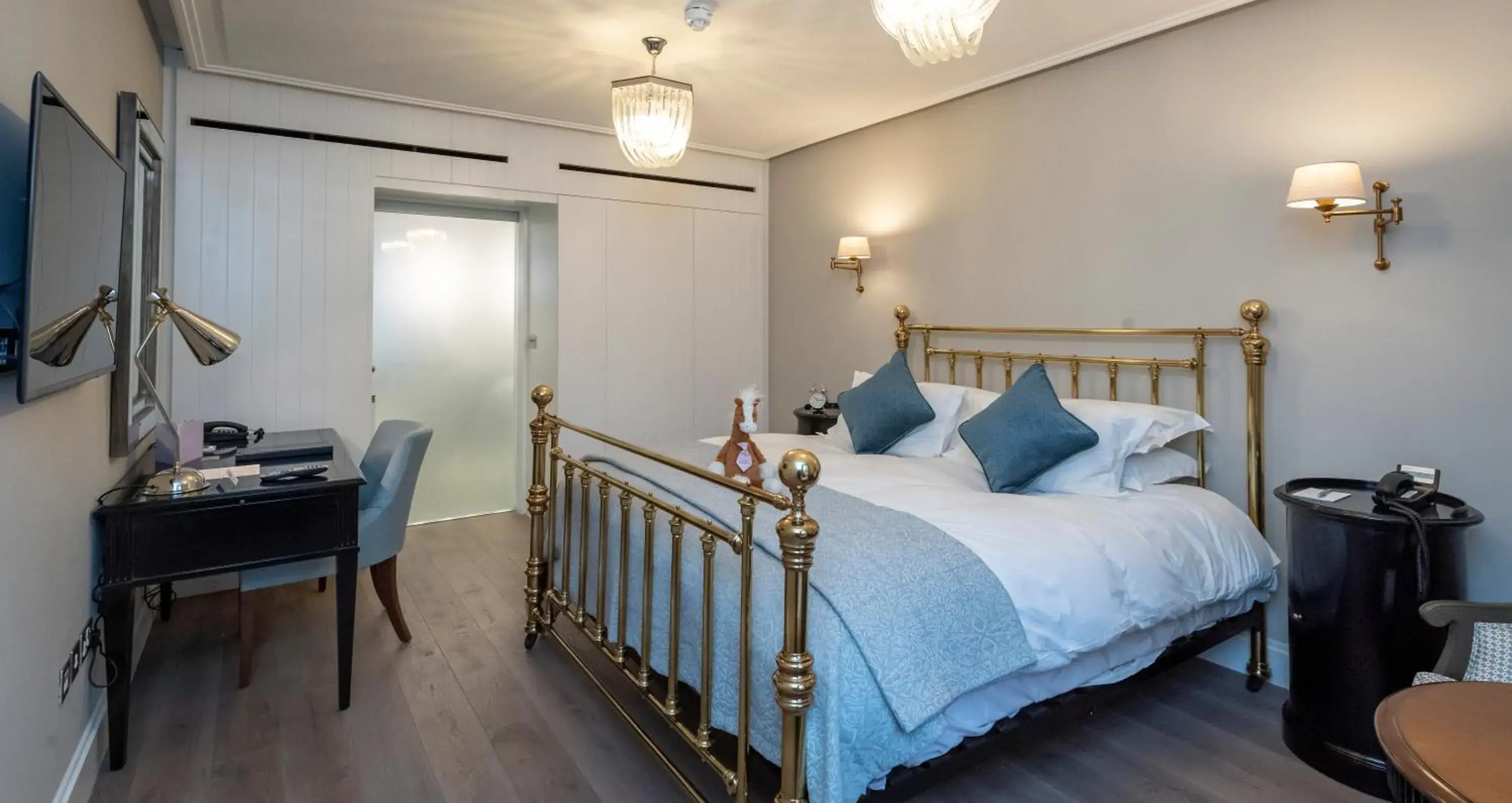 Mews Superior Room in Bedford Lodge Hotel & Spa Mews Superior Room in Bedford Lodge Hotel & Spa