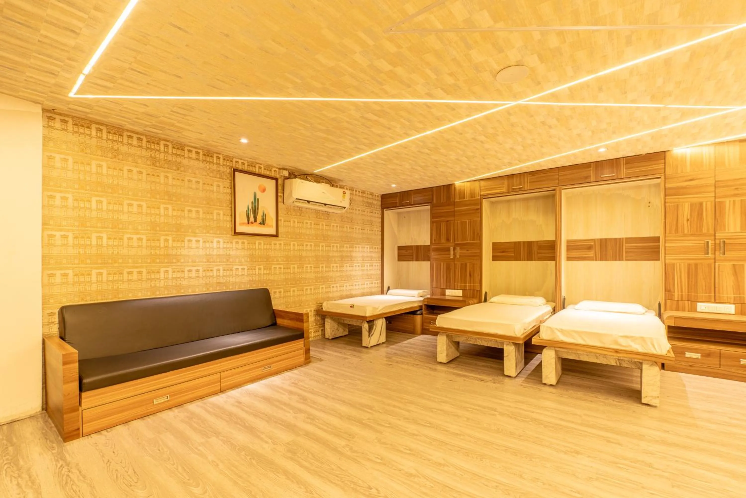 Bed in Seasons Suites Koramangala