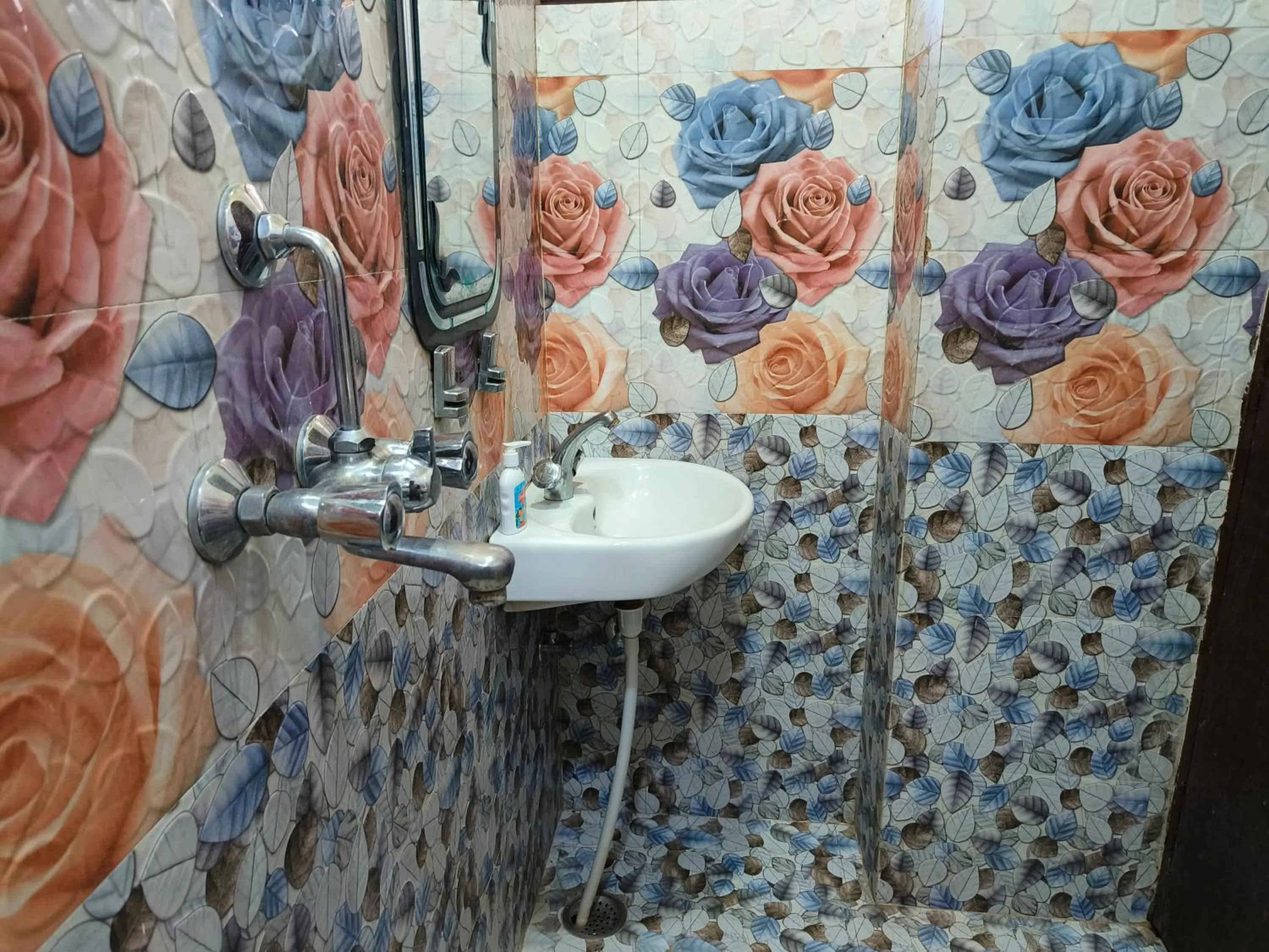 Shower in Hotel HM International