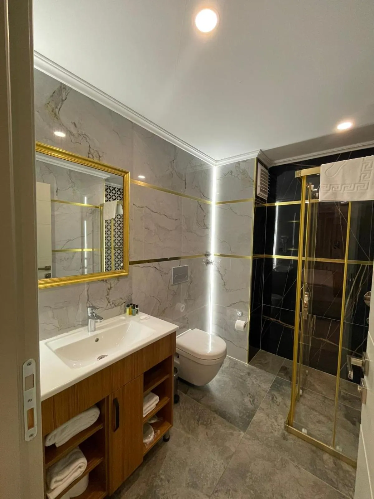 Bathroom in Golden Lux Hotel Antalya