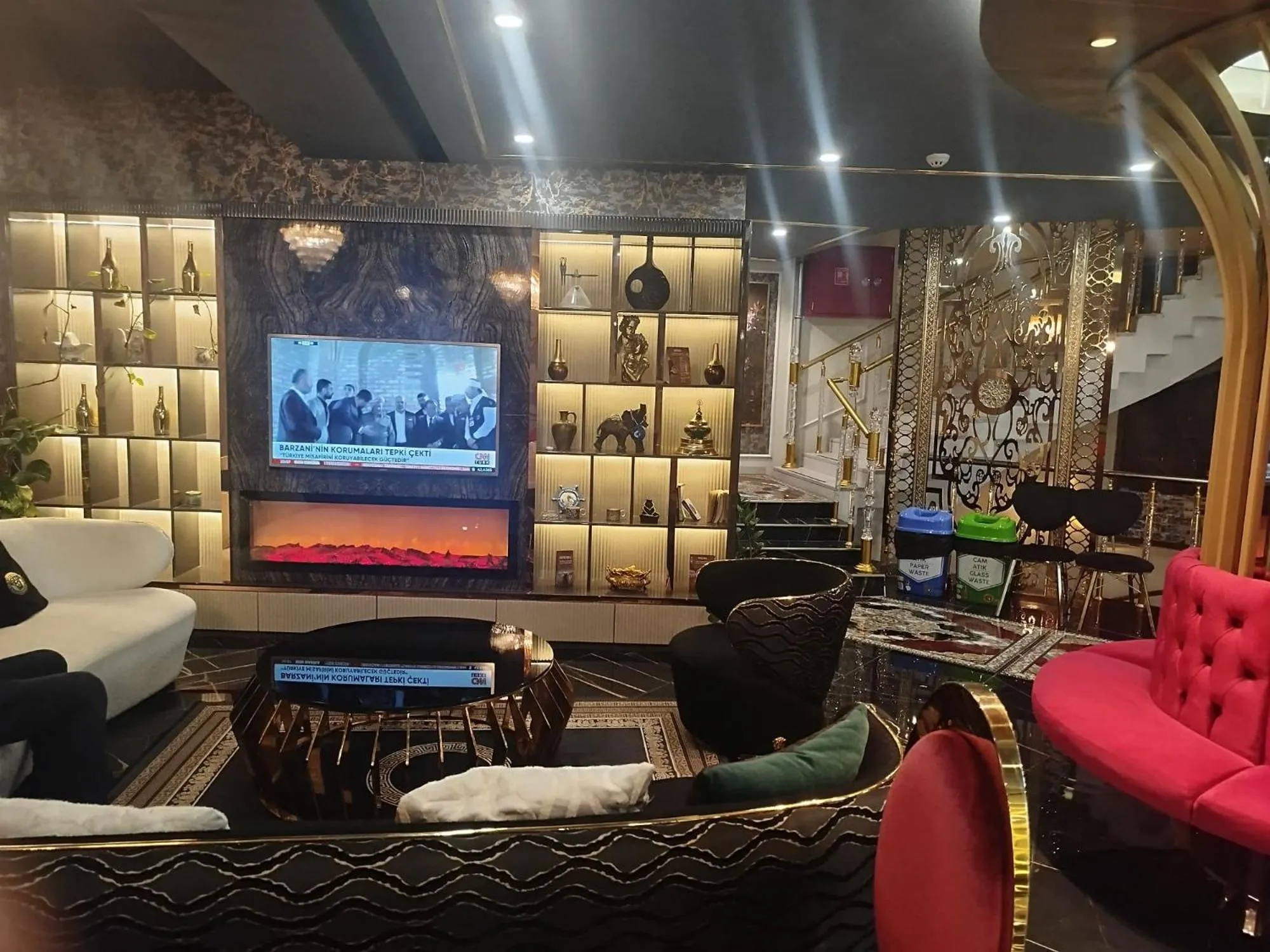 Seating area in Golden Lux Hotel Antalya