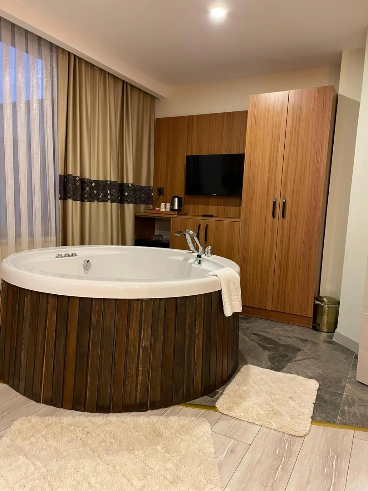 Bath in Golden Lux Hotel Antalya