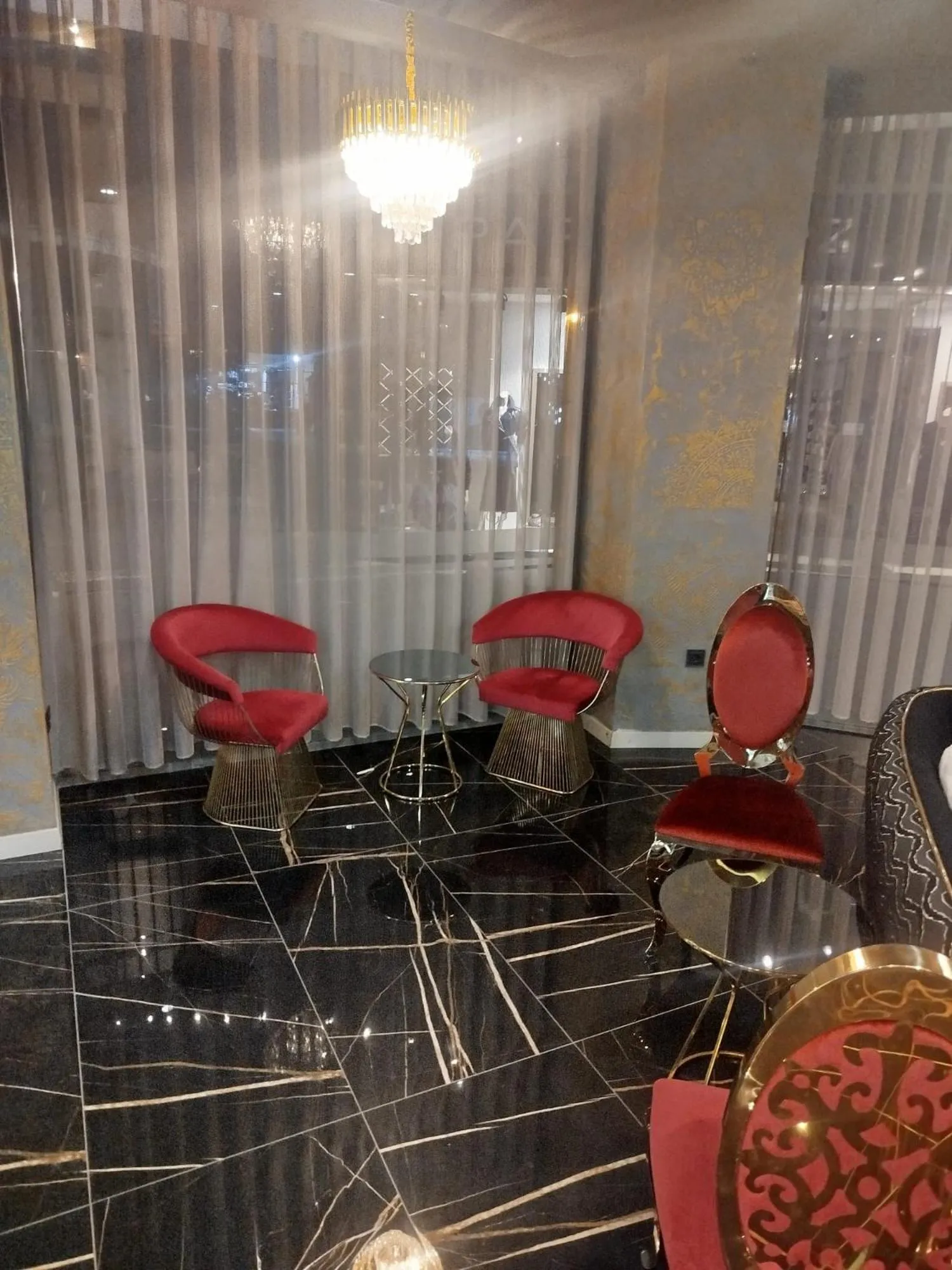 Seating area in Golden Lux Hotel Antalya