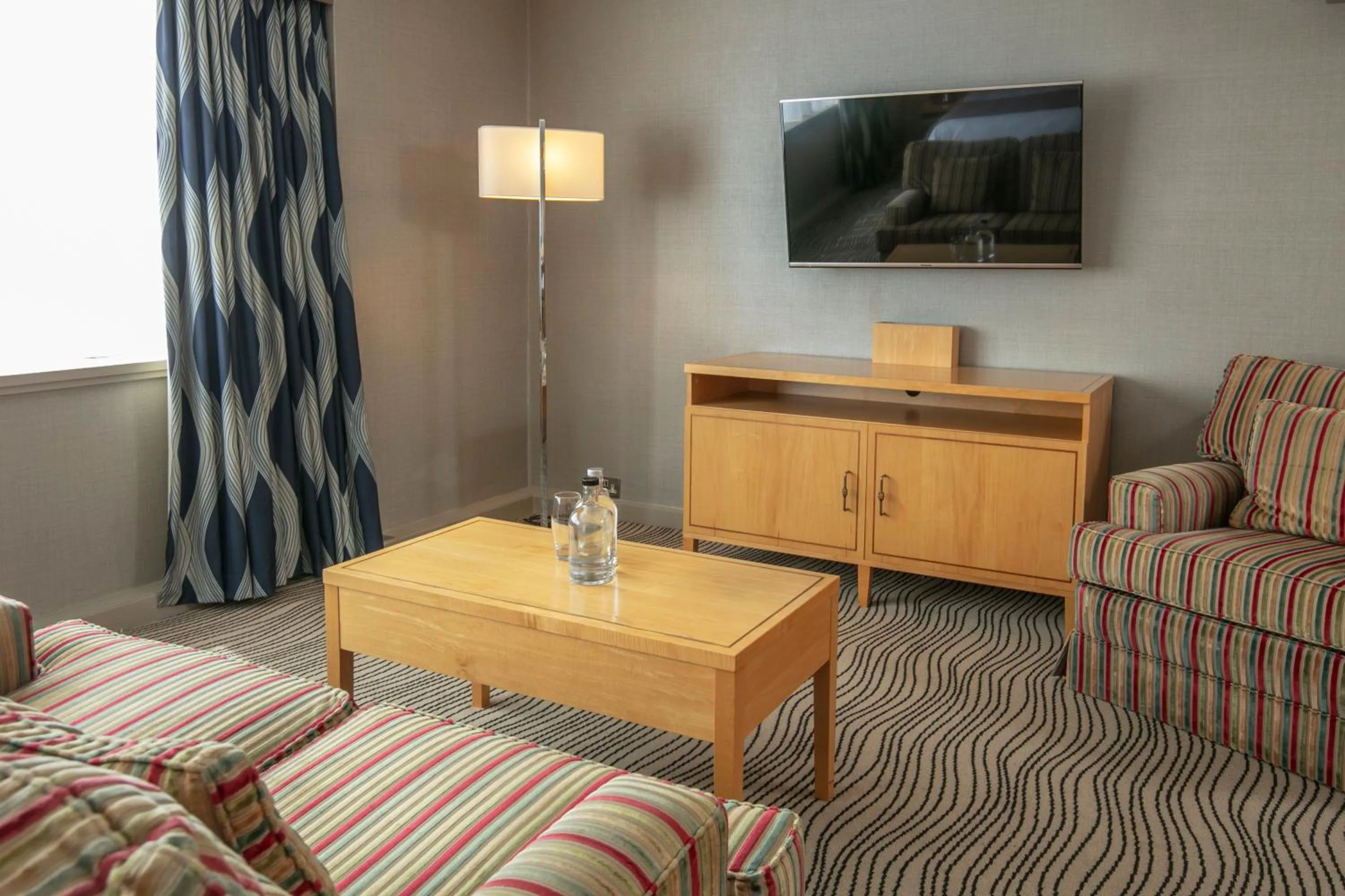 Seating area in Best Western Heath Court Hotel