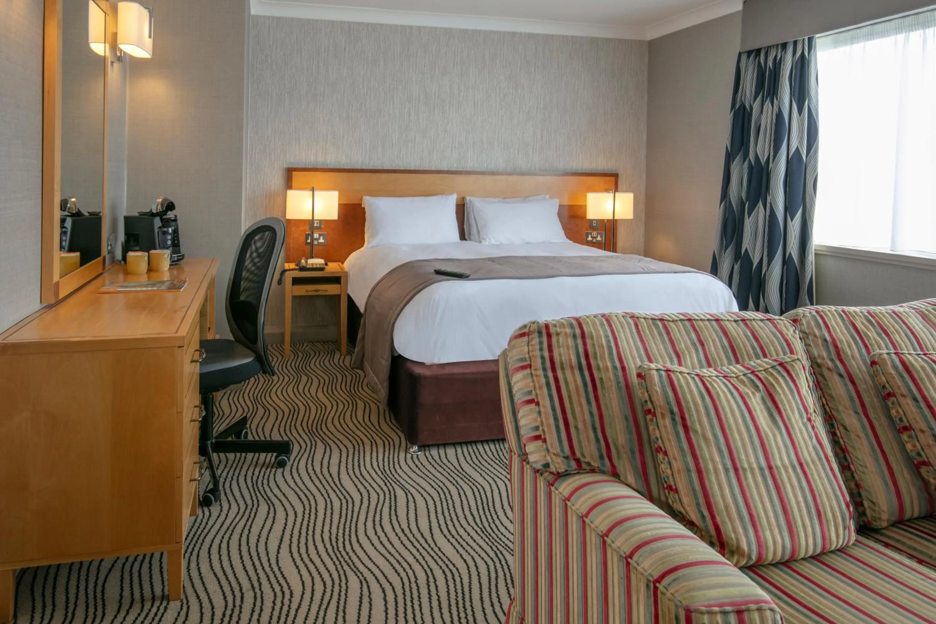 Bedroom, Bed in Best Western Heath Court Hotel