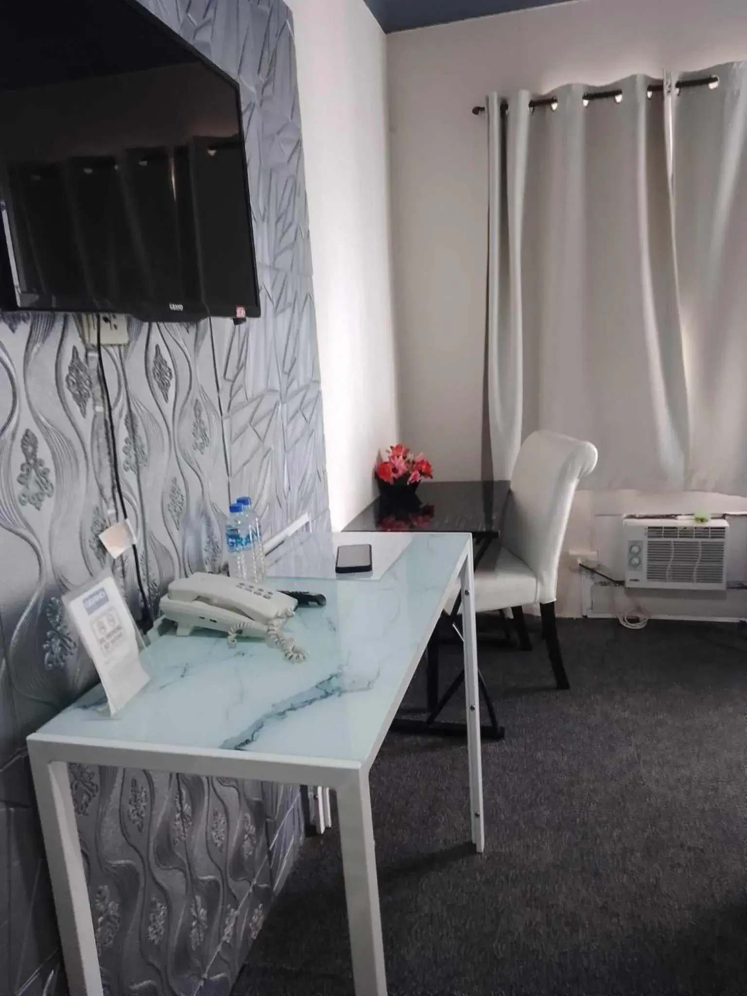 Double or Twin Room with Private Bathroom - single occupancy in Grand Peninsula Double or Twin Room with Private Bathroom - single occupancy in Grand Peninsula