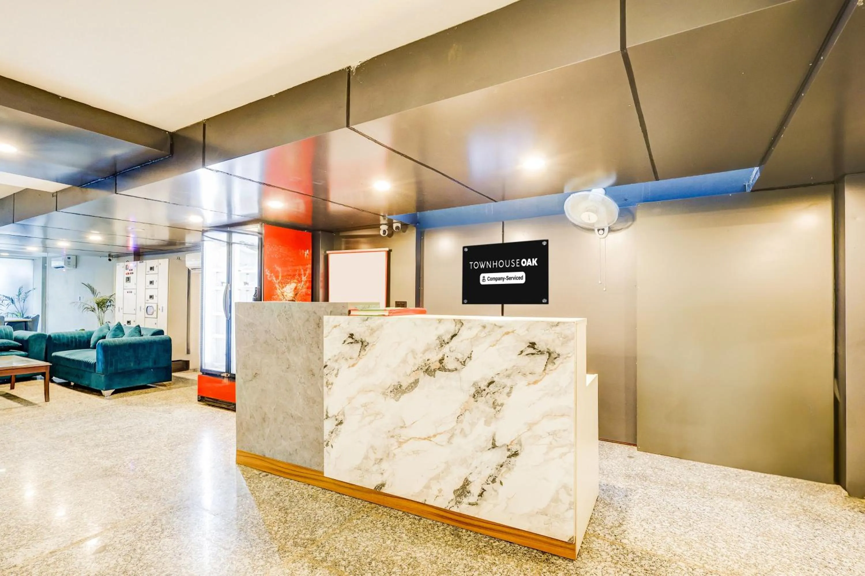Lobby or reception in Super Townhouse Oak Udyog Vihar