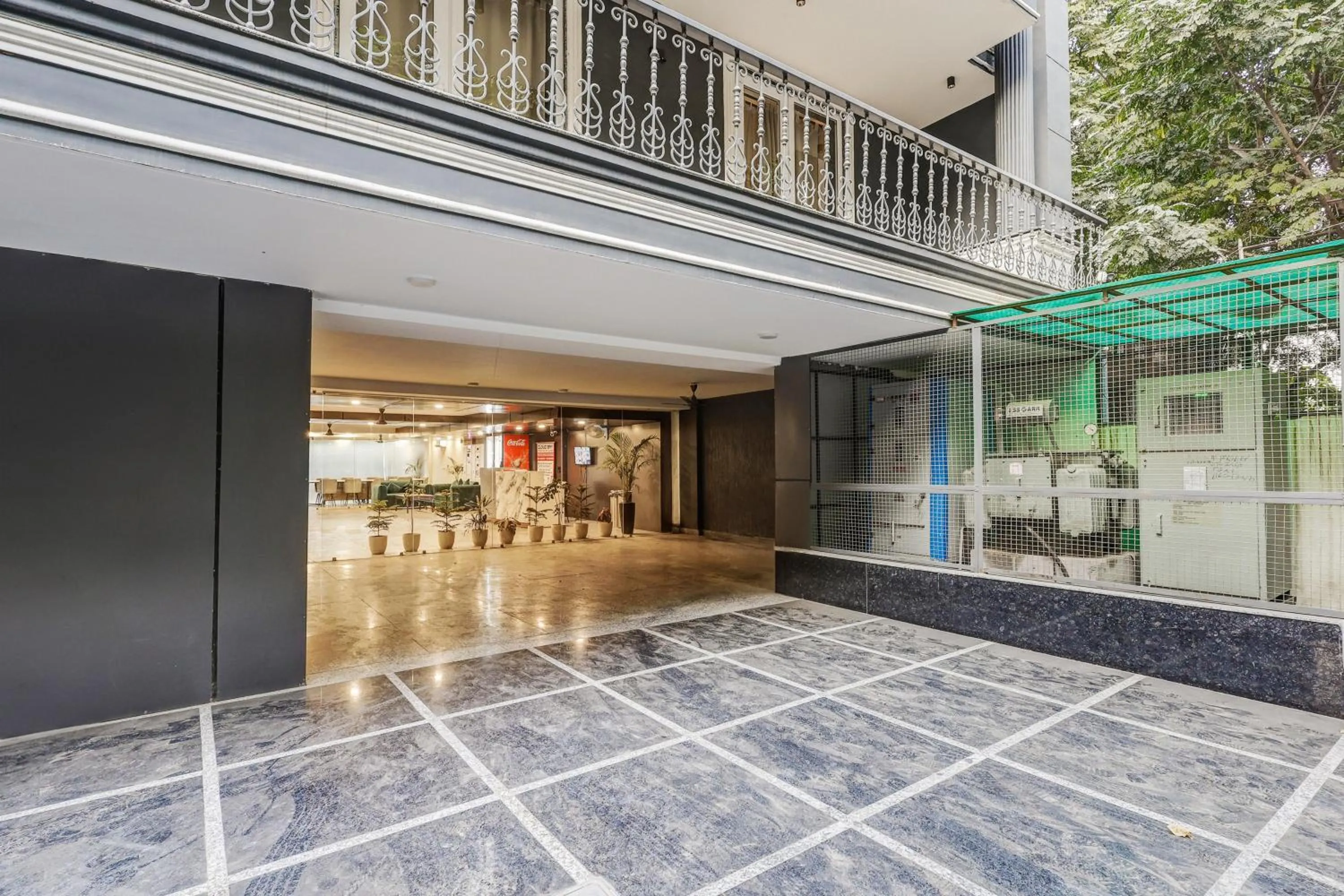 Facade/entrance in Super Townhouse Oak Udyog Vihar