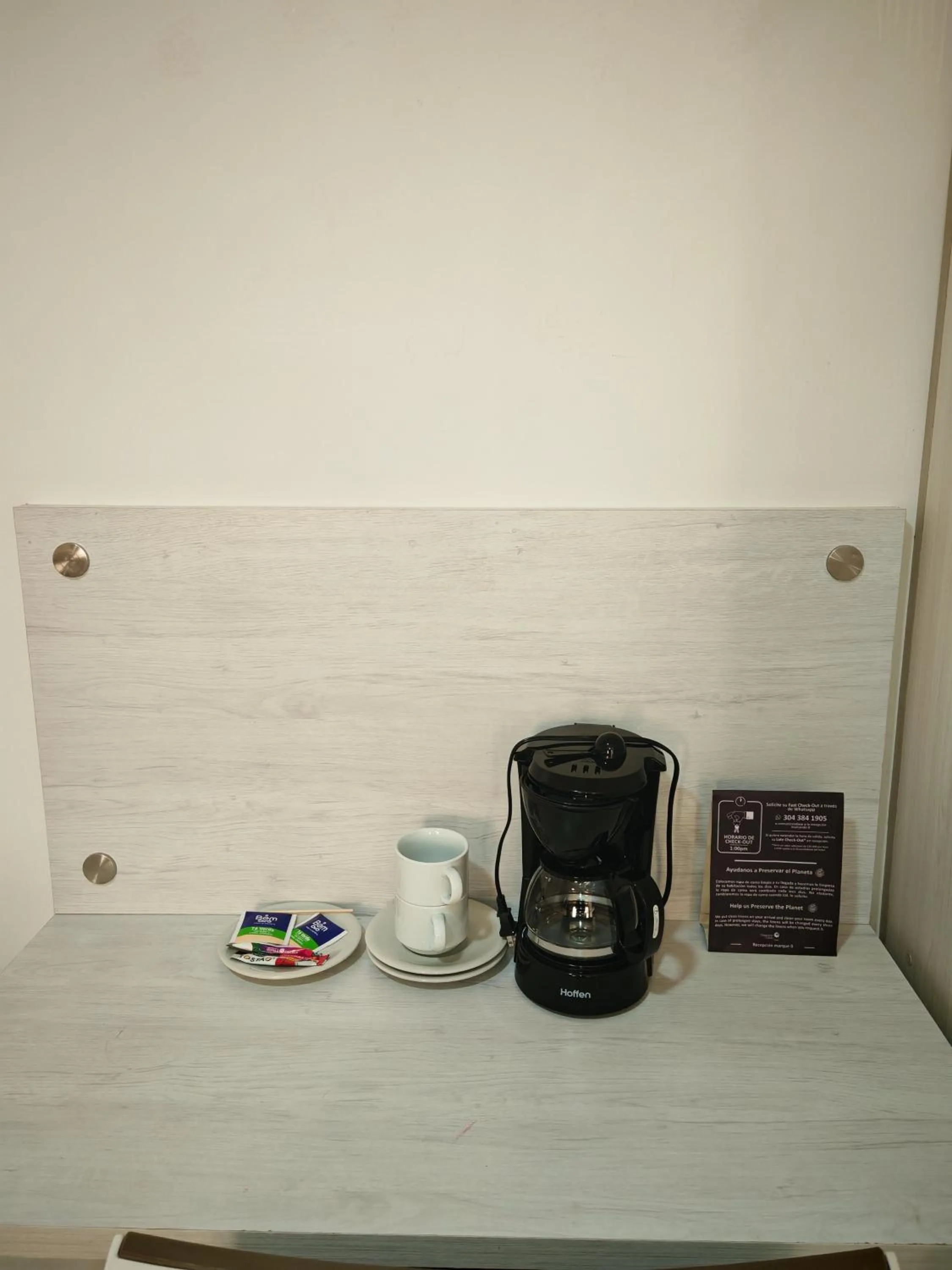 Coffee/tea facilities in Hotel deluxe oasis de la colina boutique