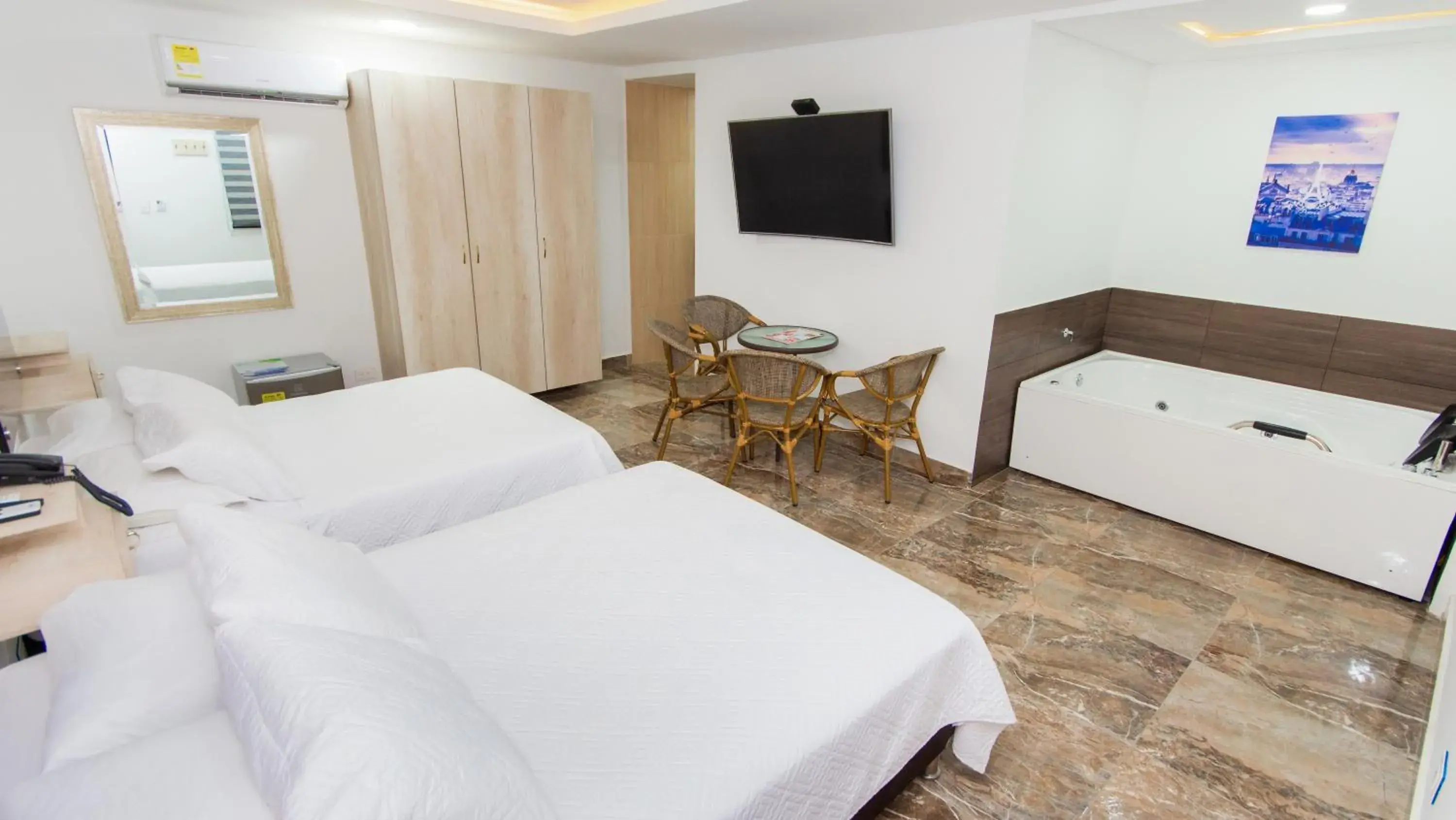Deluxe Double Room with Two Double Beds in Hotel deluxe oasis de la colina boutique Deluxe Double Room with Two Double Beds in Hotel deluxe oasis de la colina boutique