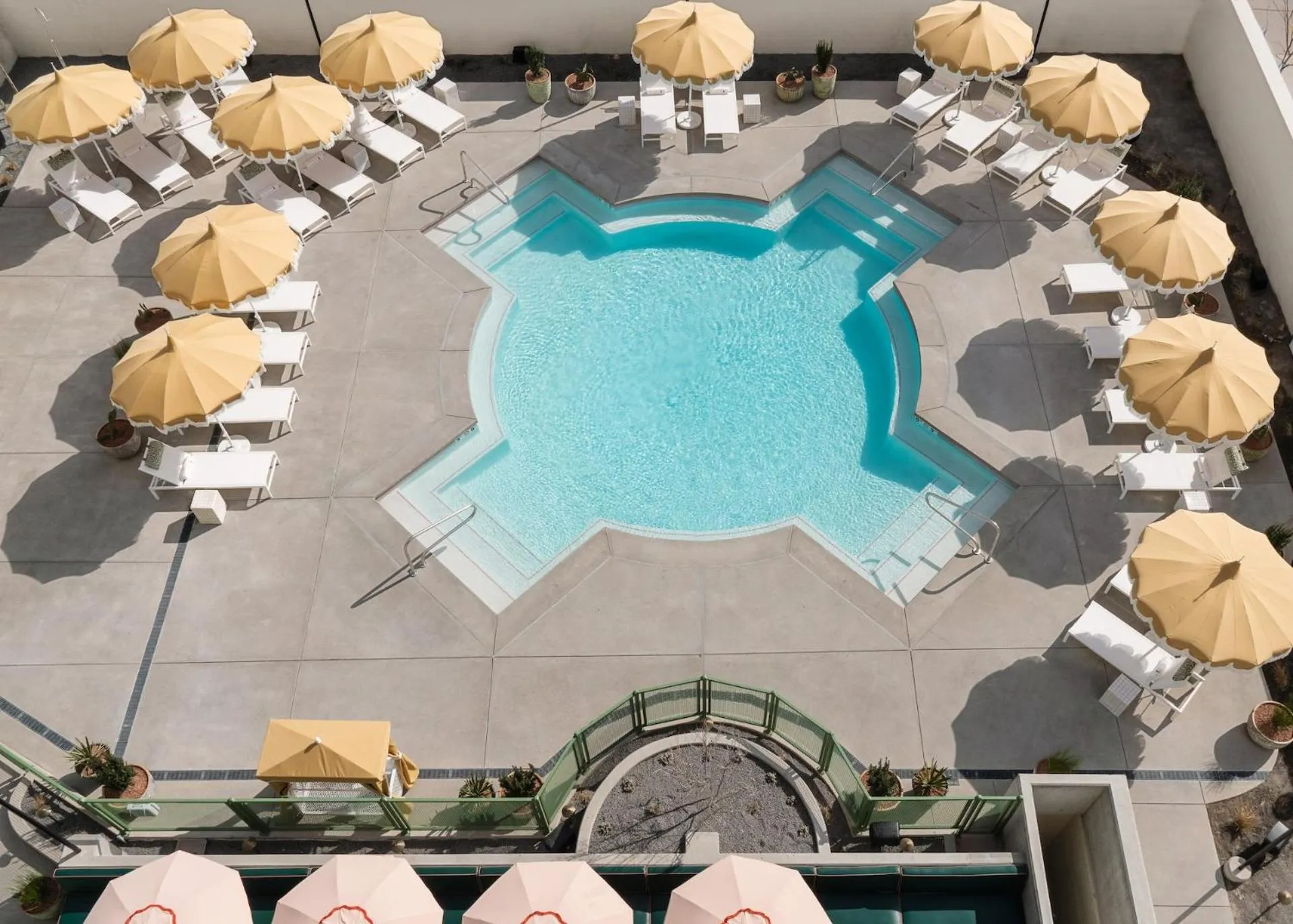 Swimming pool in ARRIVE Albuquerque