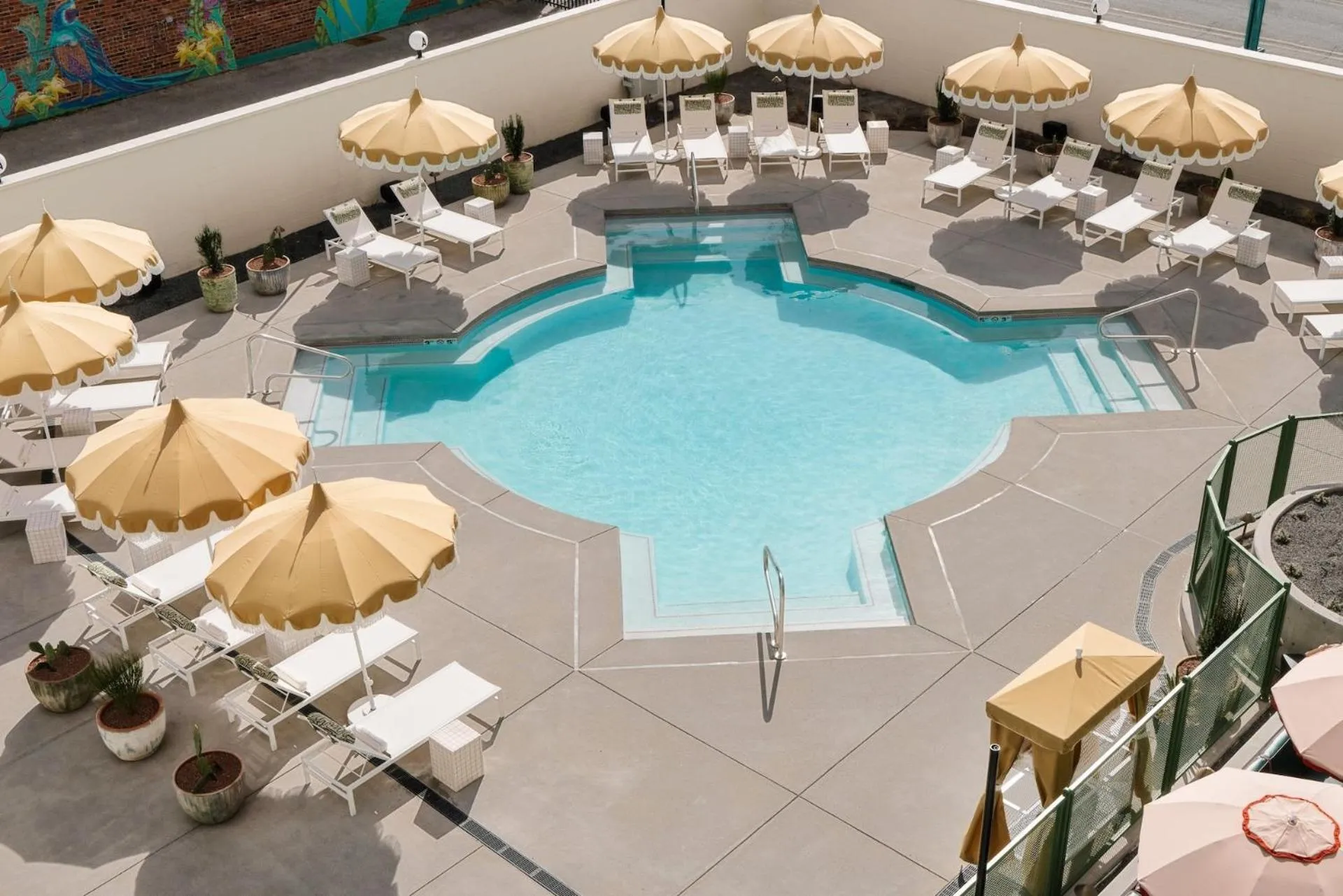 Swimming pool in ARRIVE Albuquerque