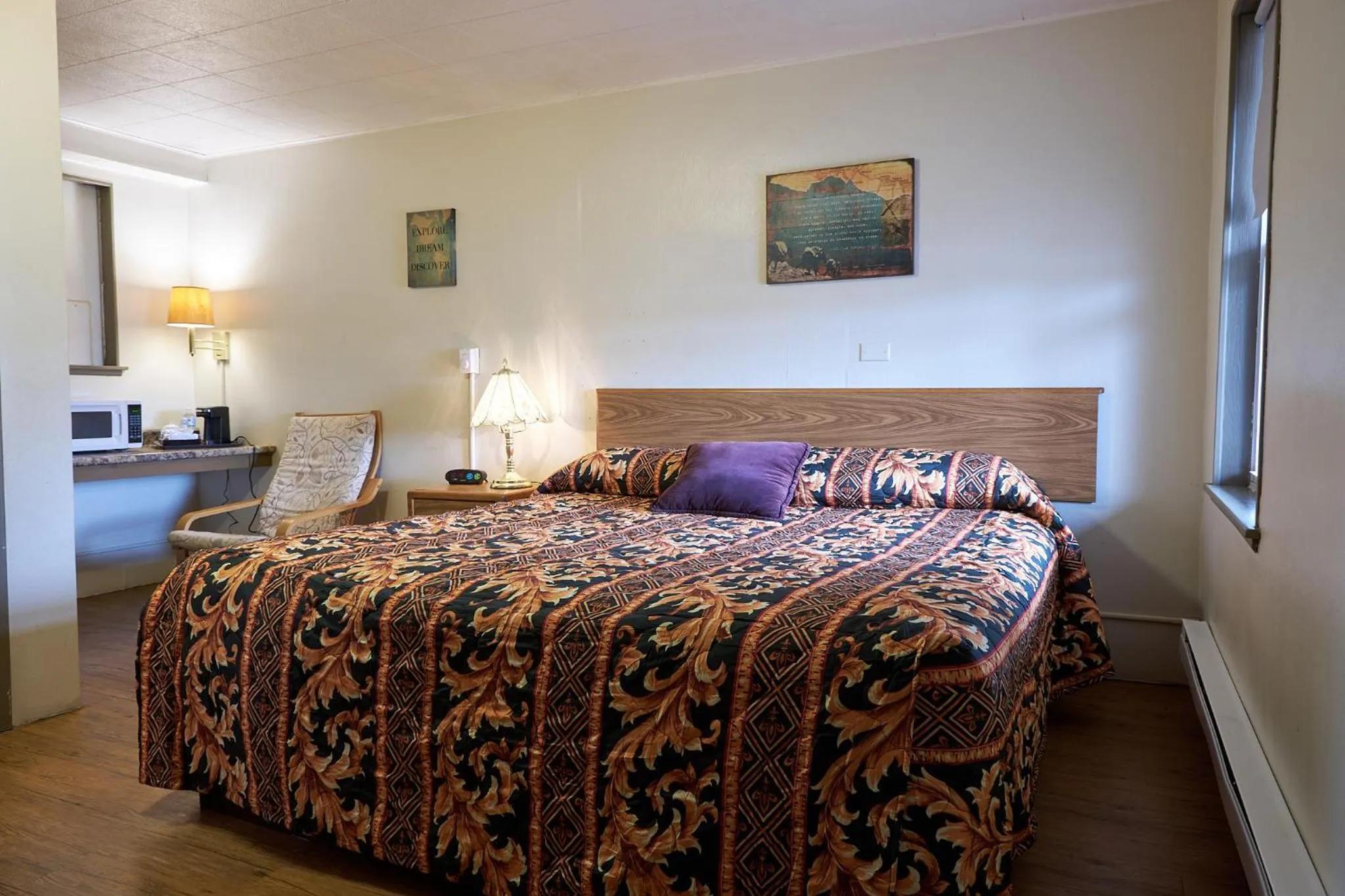 Bed in The King's Inn