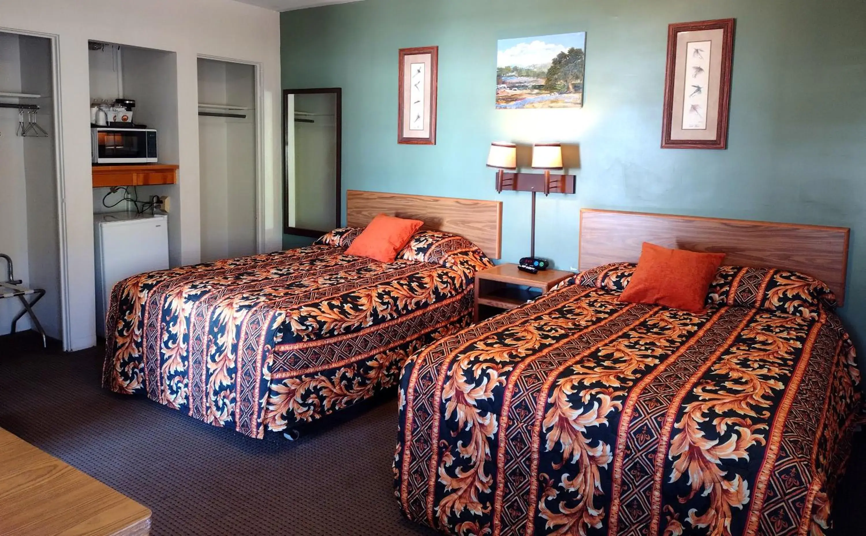 Deluxe Double Room in The King's Inn Deluxe Double Room in The King's Inn