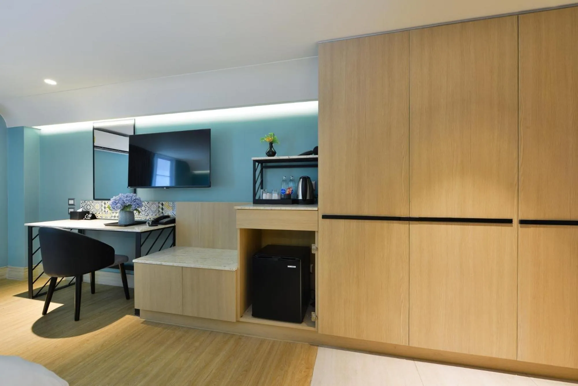 TV and multimedia in Kastel Bangkok Hotel