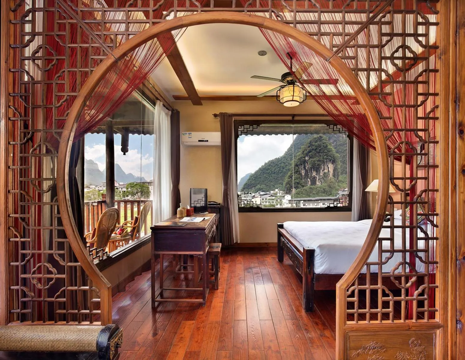 Bed in Yangshuo Mountain Nest Boutique Hotel