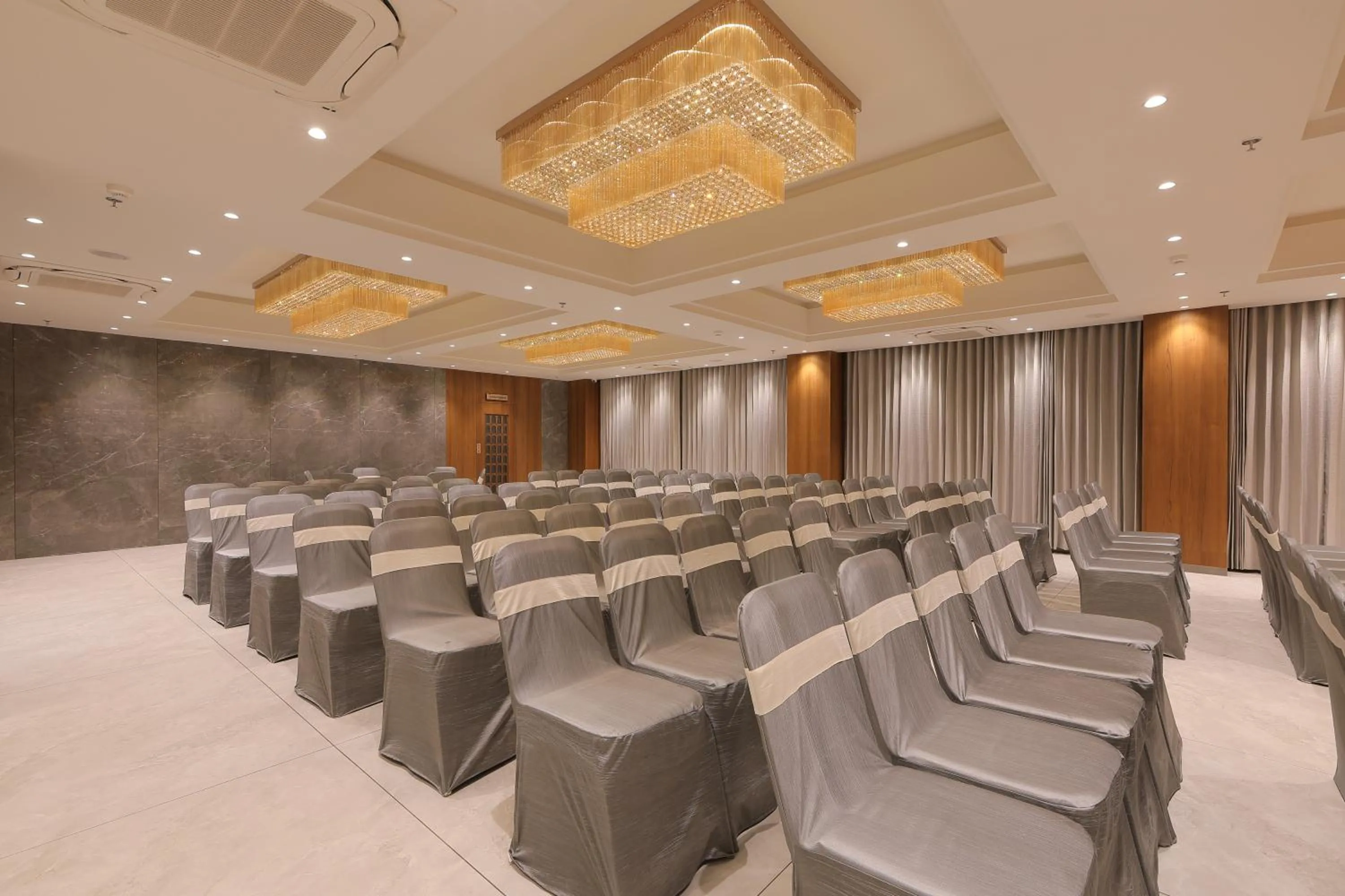 Meeting/conference room in Plenteous Inn