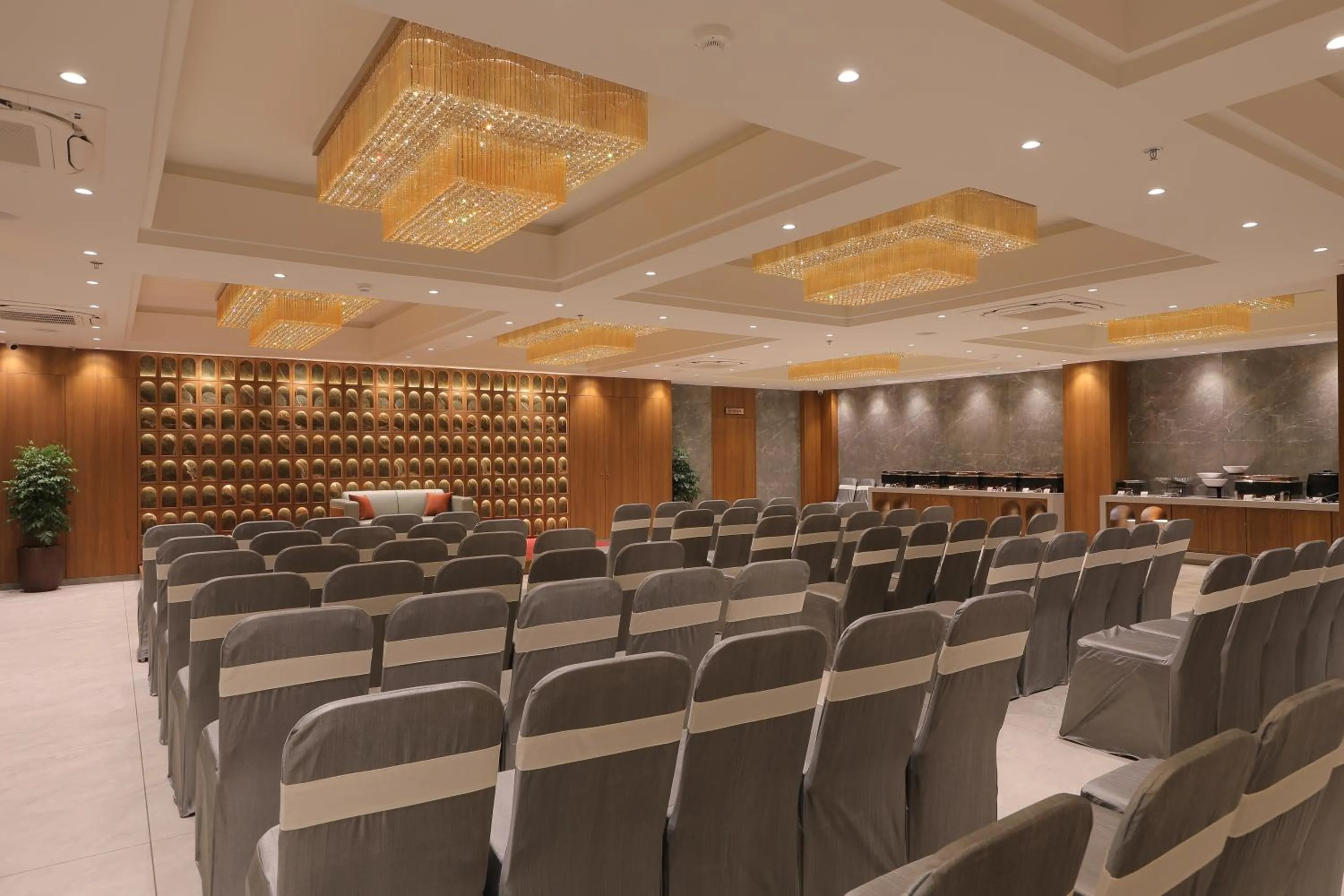 Banquet/Function facilities in Plenteous Inn