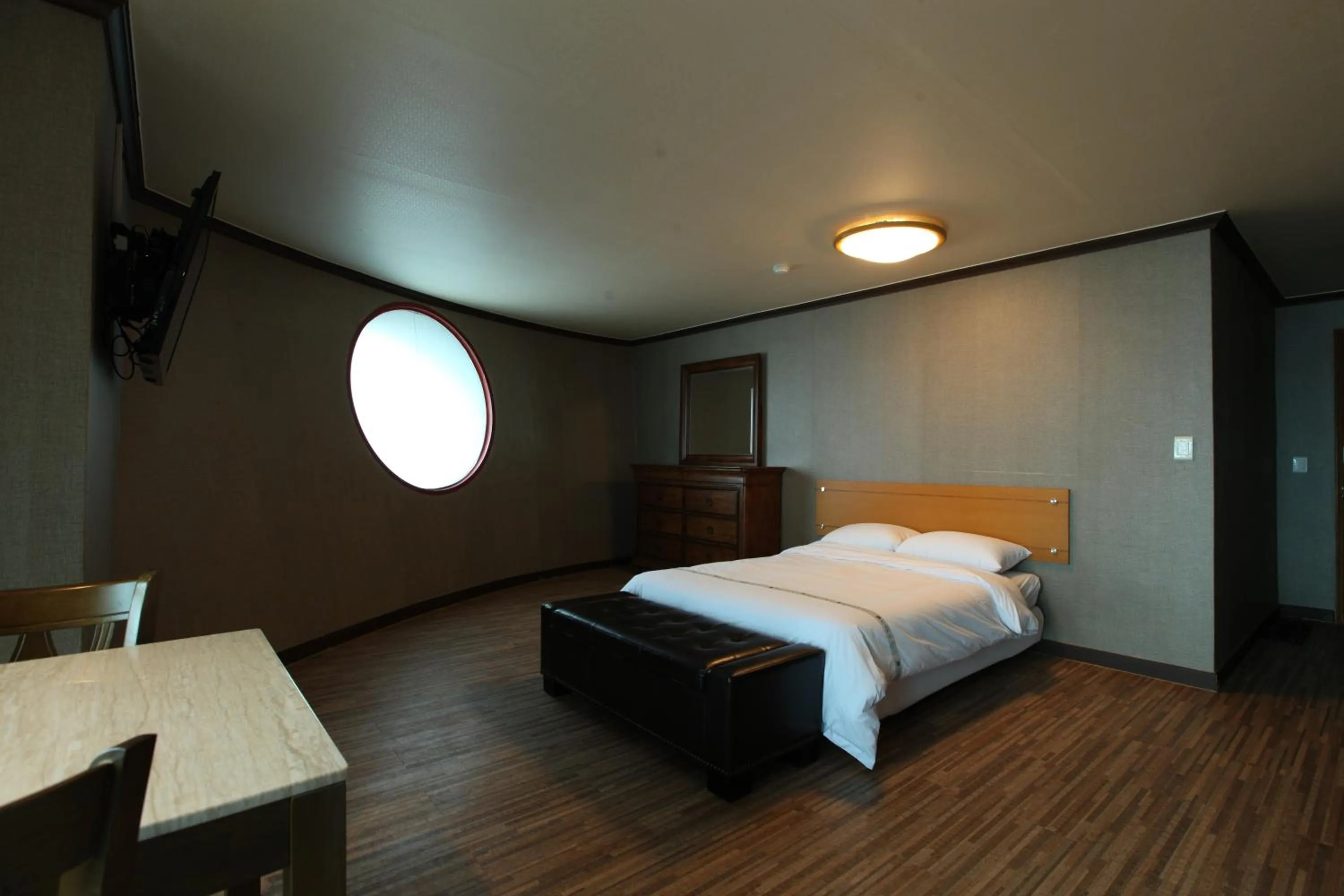 Decorative detail in Benikea Hotel Mountain & Ocean Daepohang