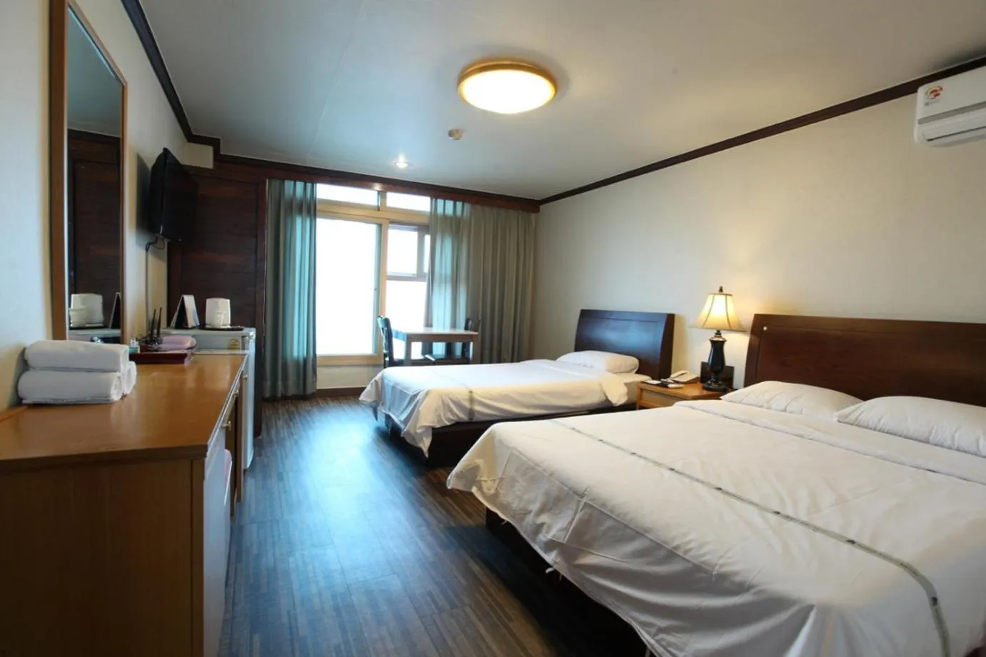 Decorative detail in Benikea Hotel Mountain & Ocean Daepohang