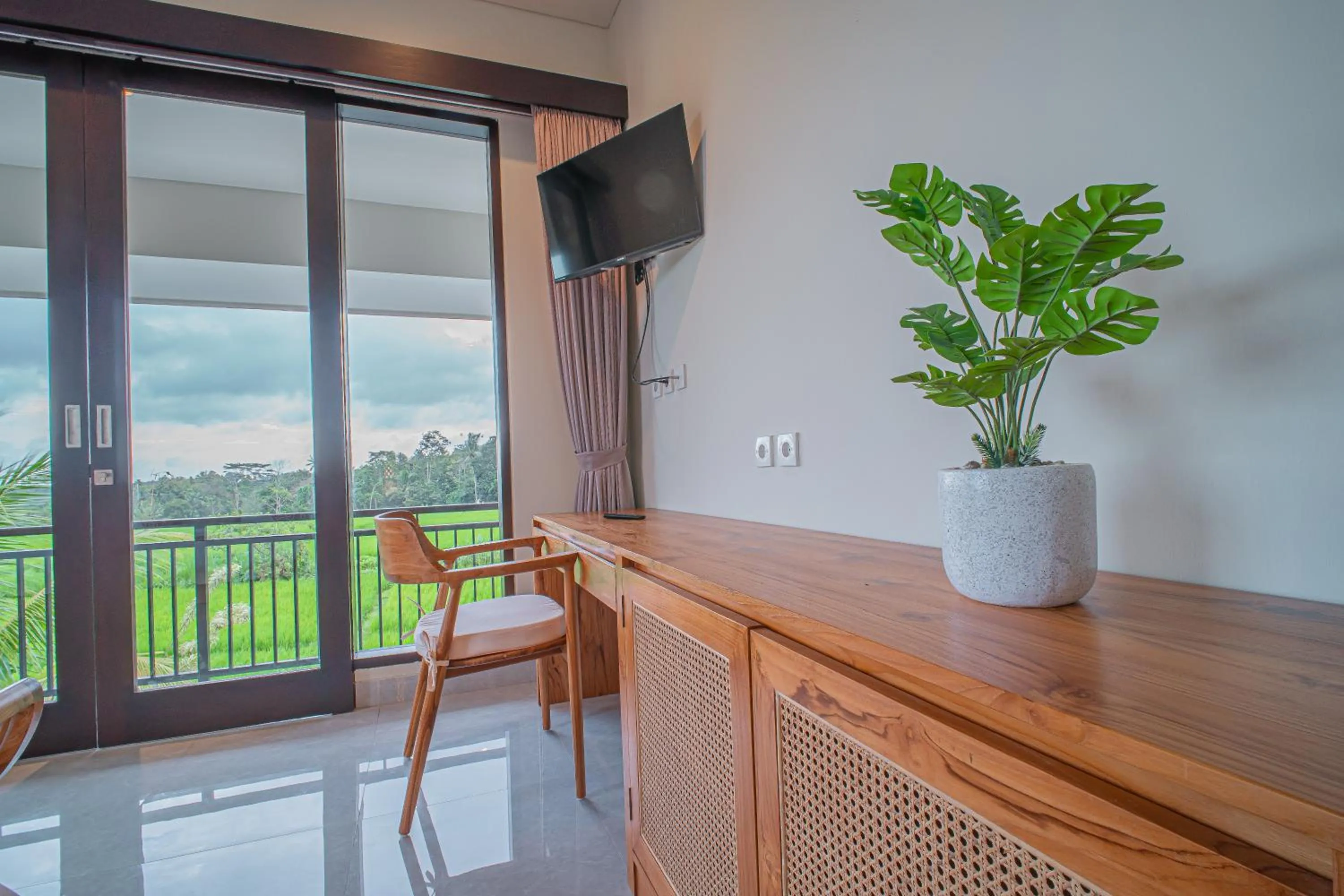 TV and multimedia in Mahadewi Sunset Villa