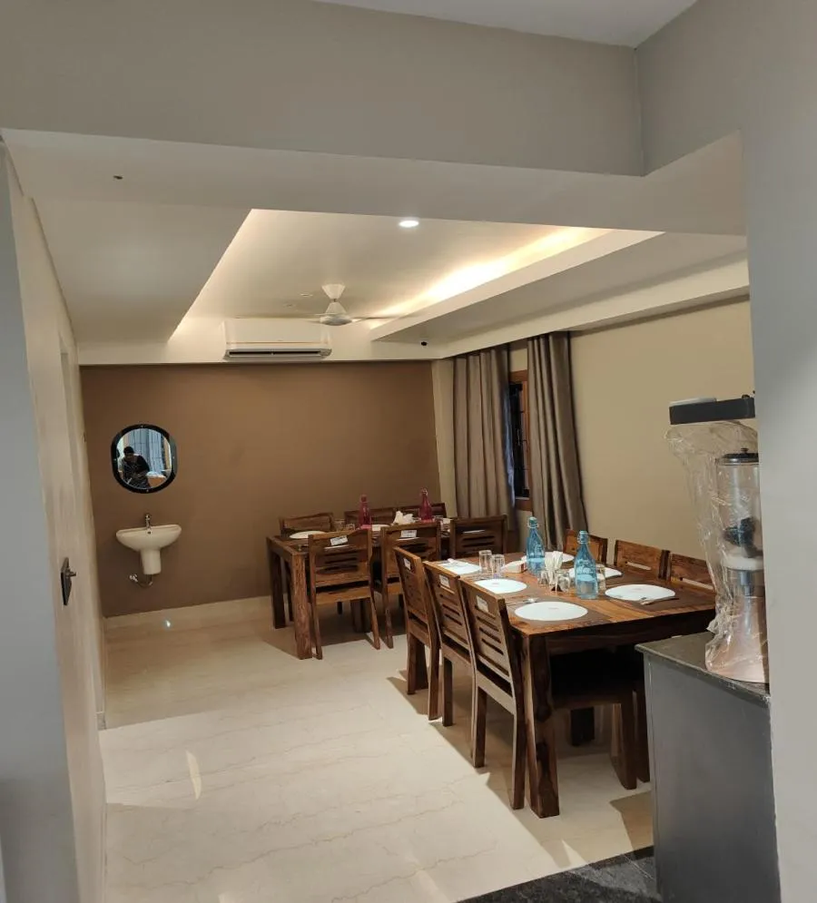 Sakthi Holiday's Inn