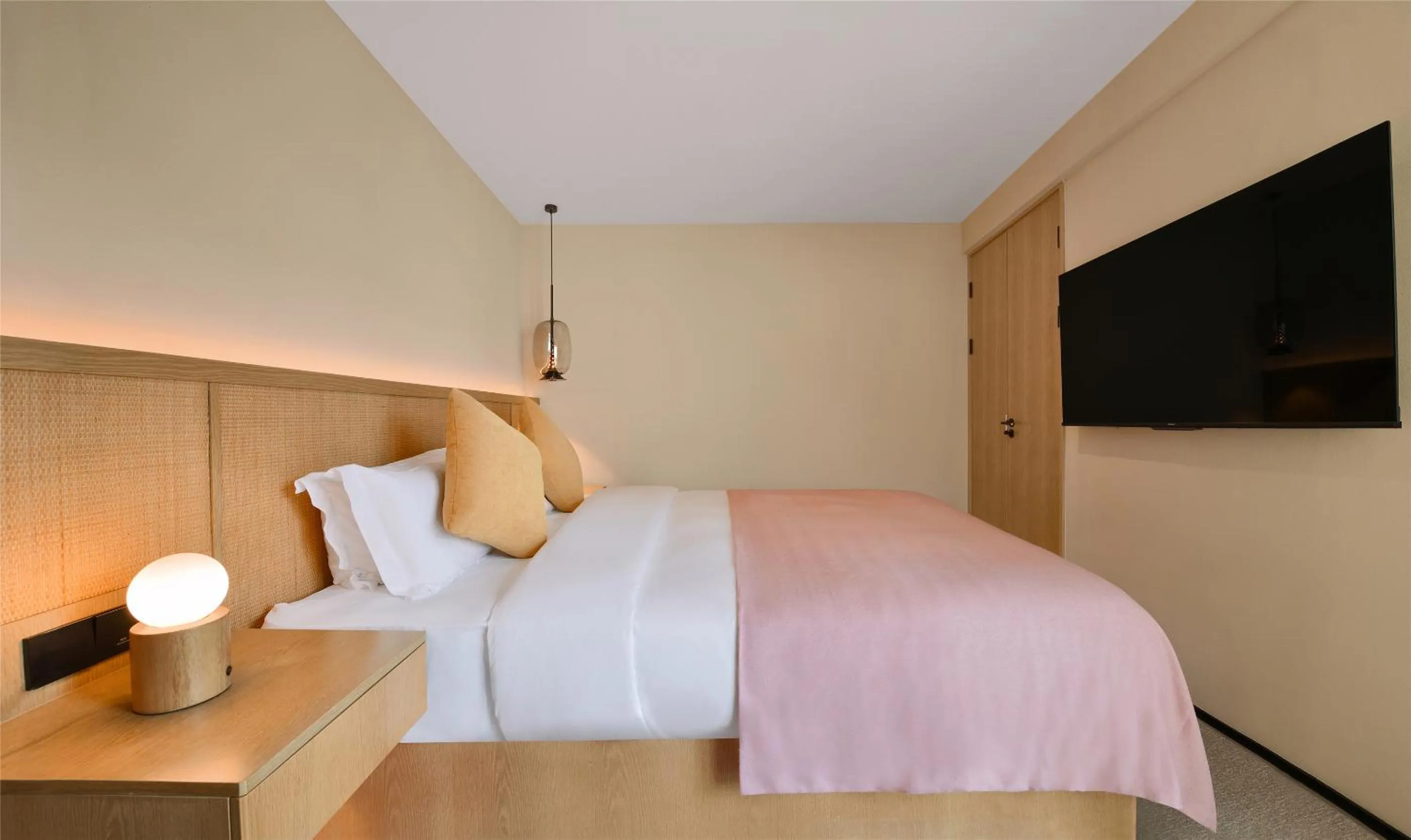 Bed in Blossom House Suzhou