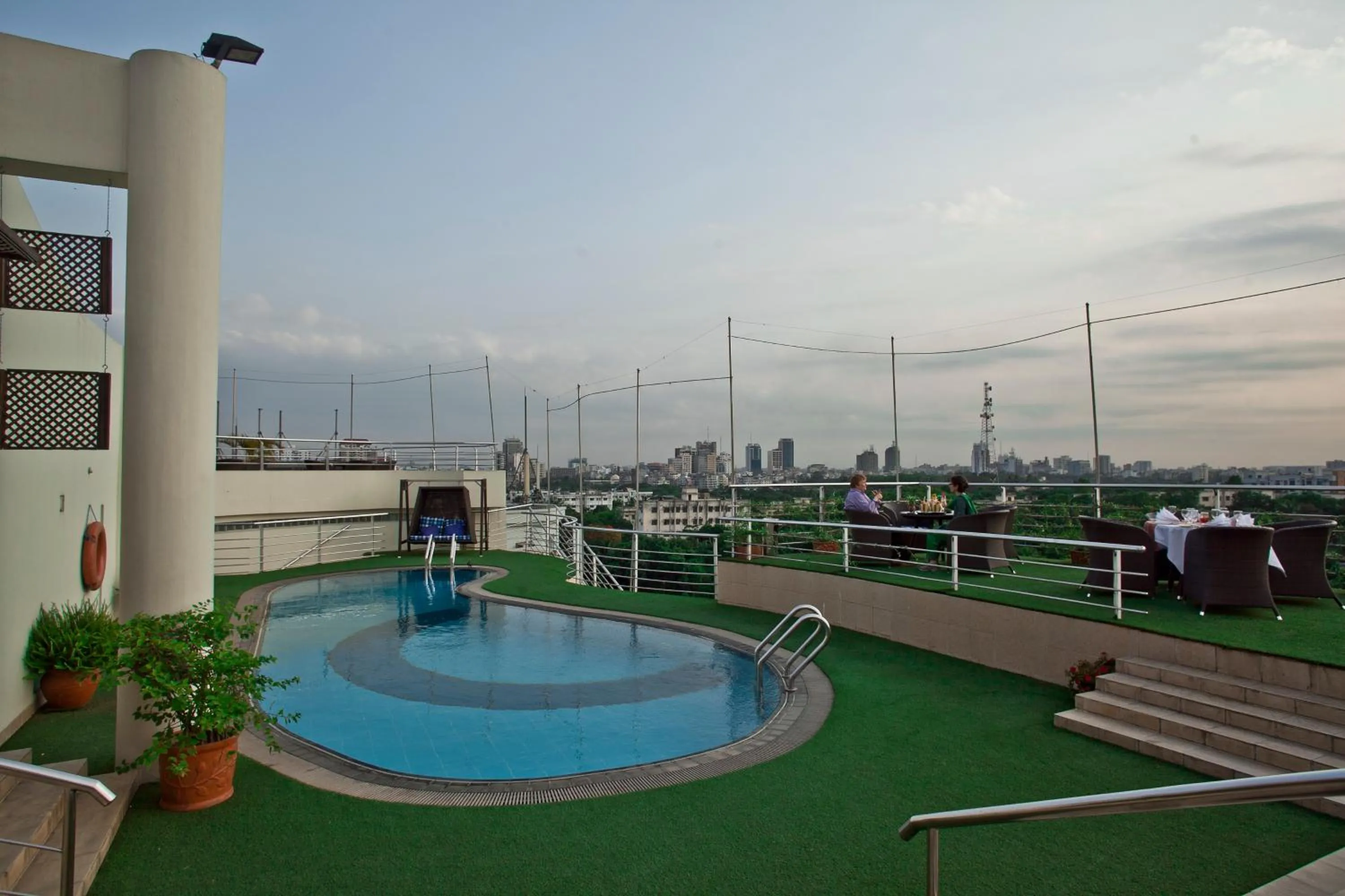 Day in Lakeshore Hotel & Apartments