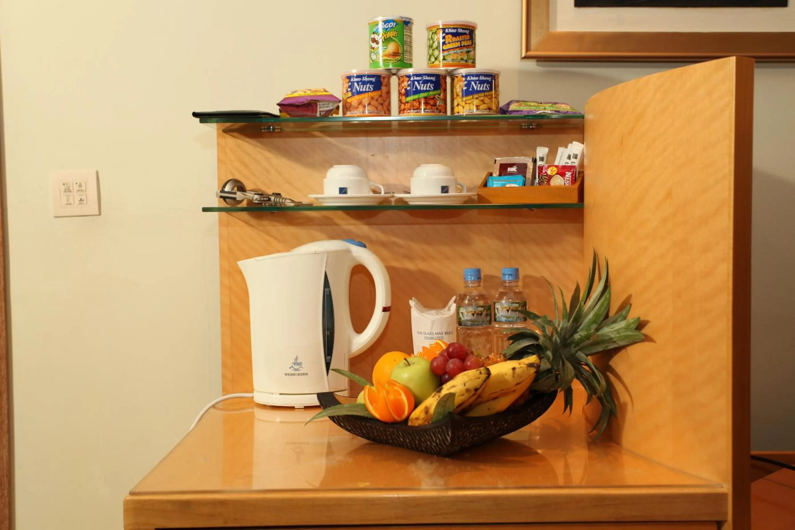 Coffee/tea facilities in Lakeshore Hotel & Apartments