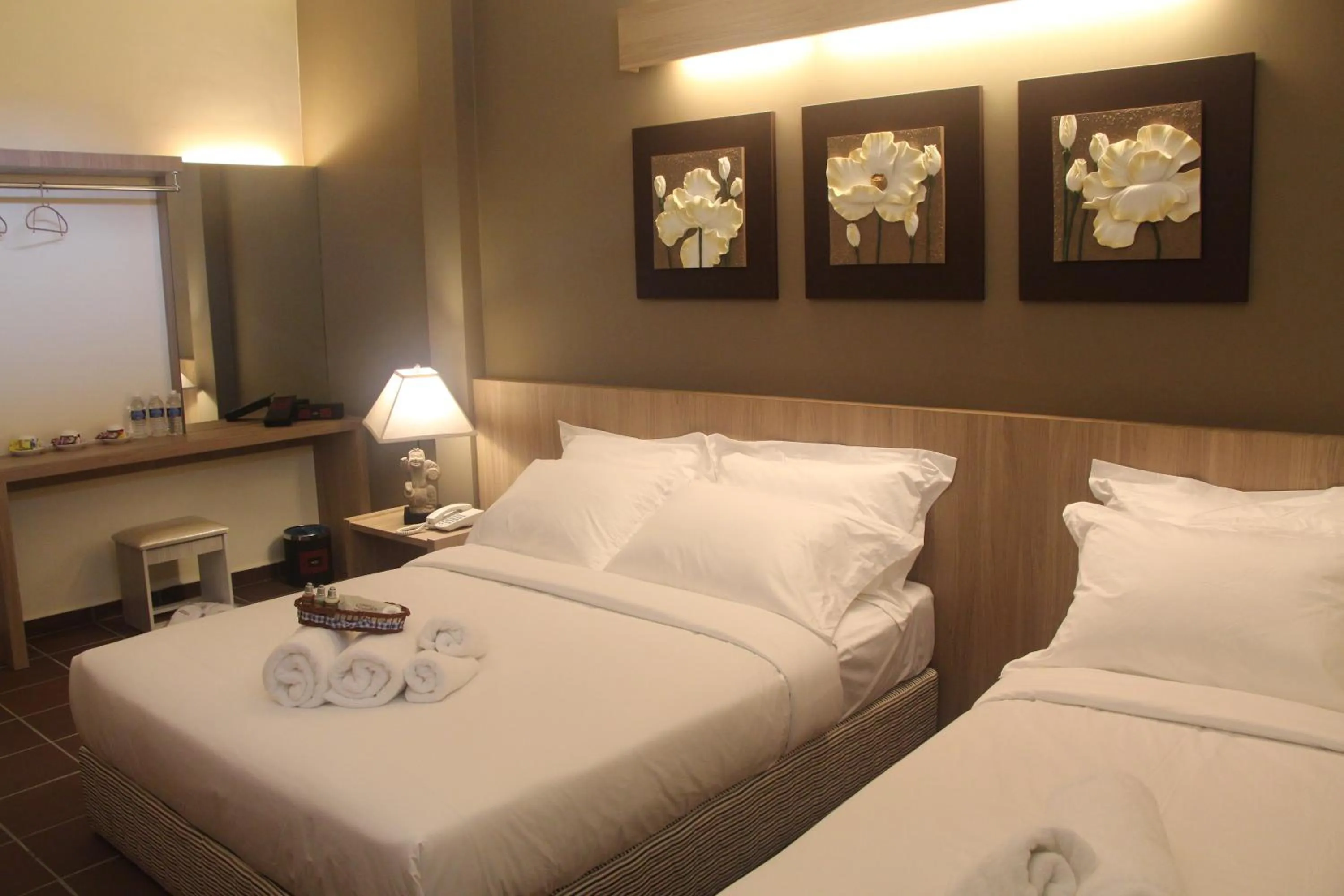 Bedroom, Bed in Fomecs Boutique Hotel, Jonker Street