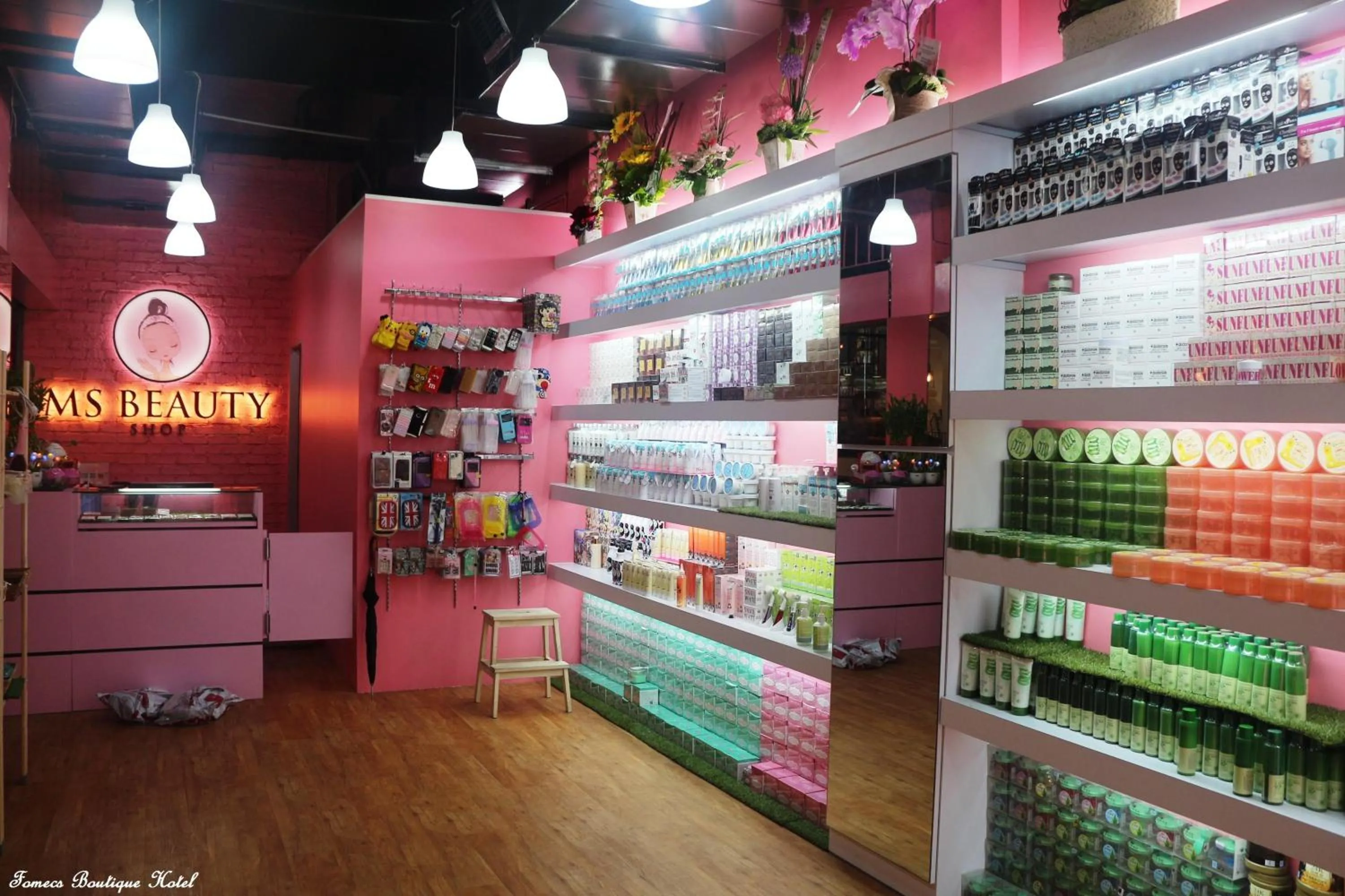 On-site shops in Fomecs Boutique Hotel, Jonker Street