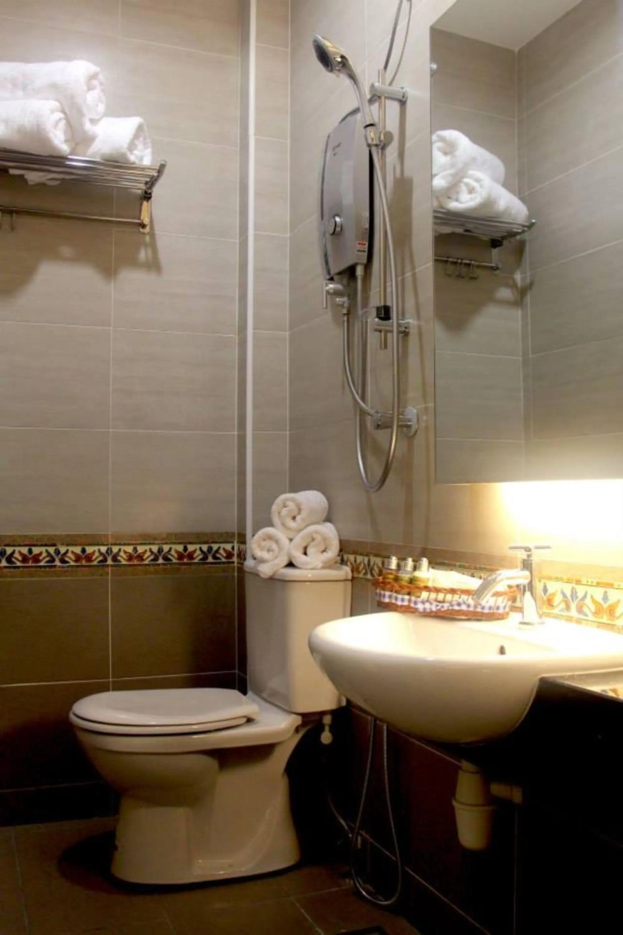 Bathroom in Fomecs Boutique Hotel, Jonker Street