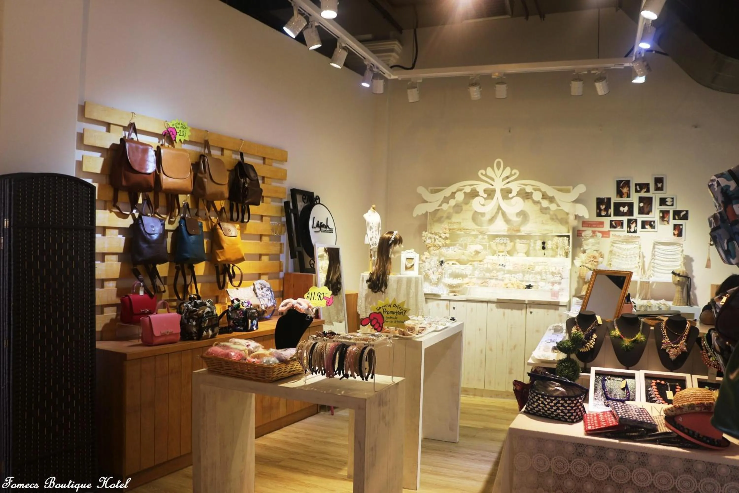 On-site shops in Fomecs Boutique Hotel, Jonker Street
