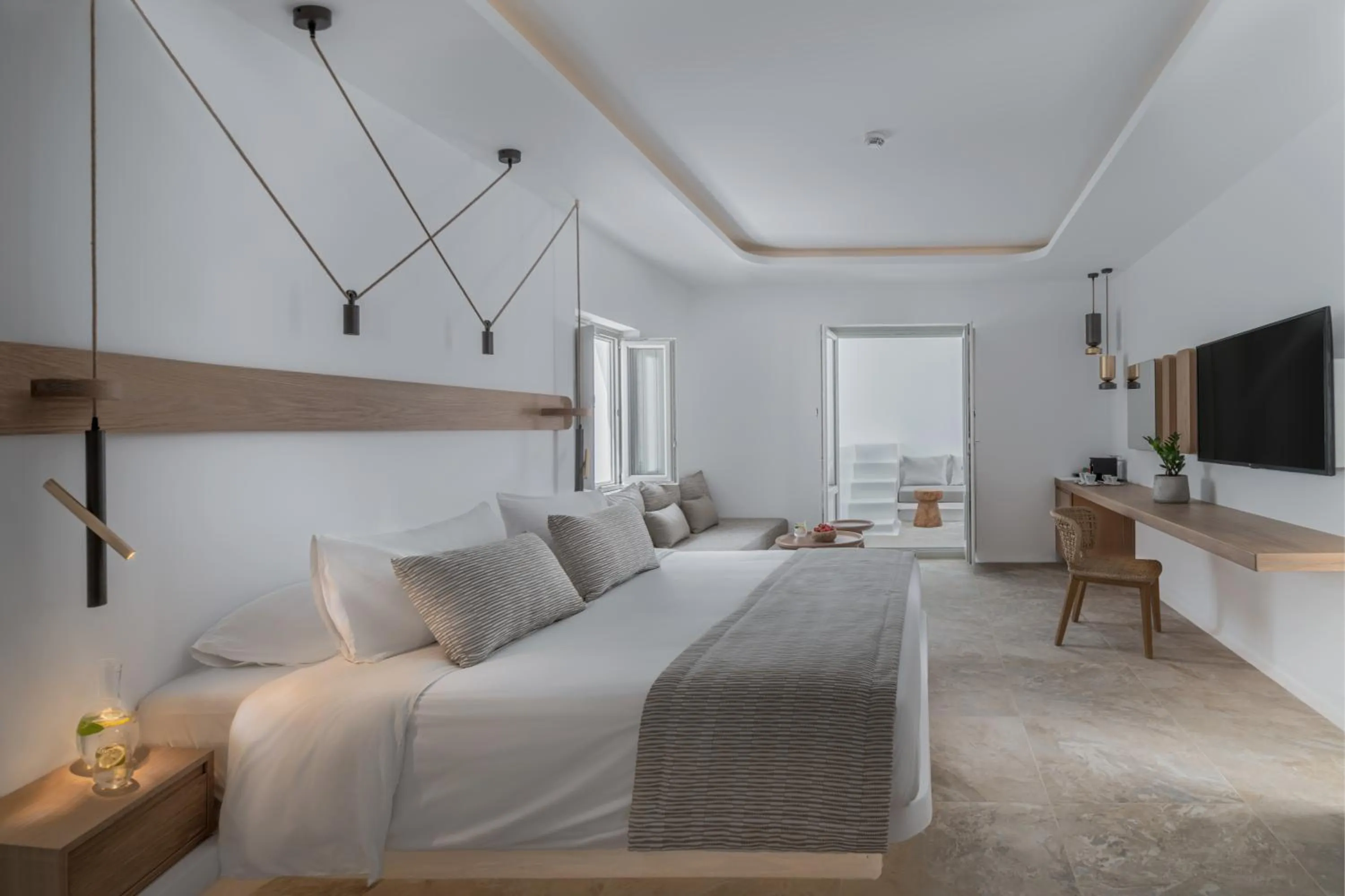 Bed in Santorini Kastelli Resort