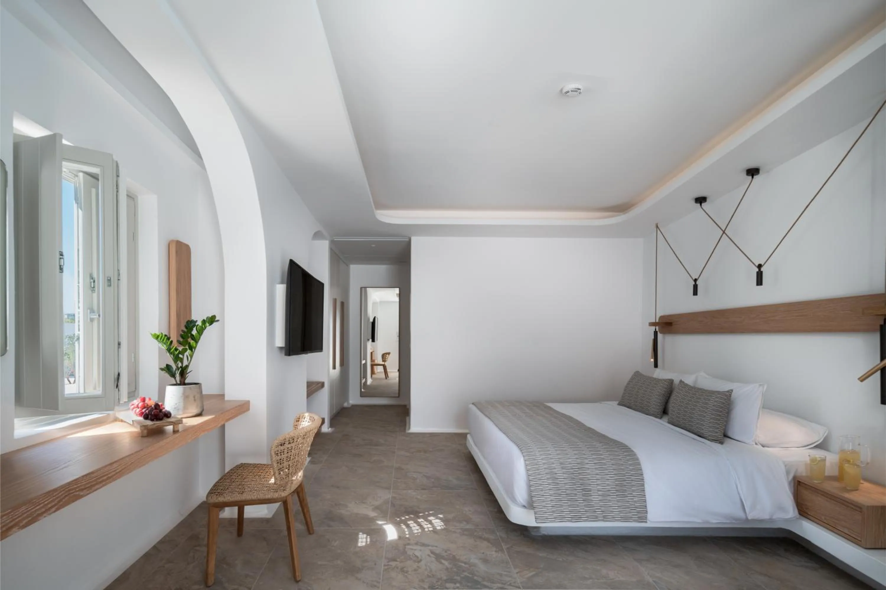 Bed in Santorini Kastelli Resort