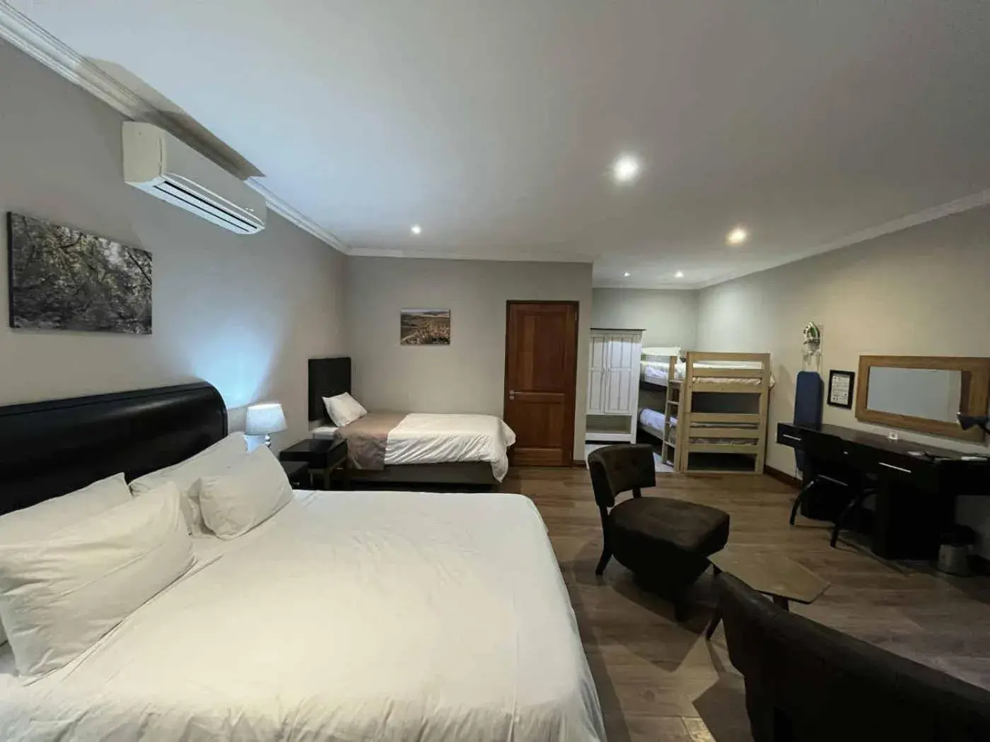 Superior Family Room - single occupancy in ilanda Guest House Superior Family Room - single occupancy in ilanda Guest House