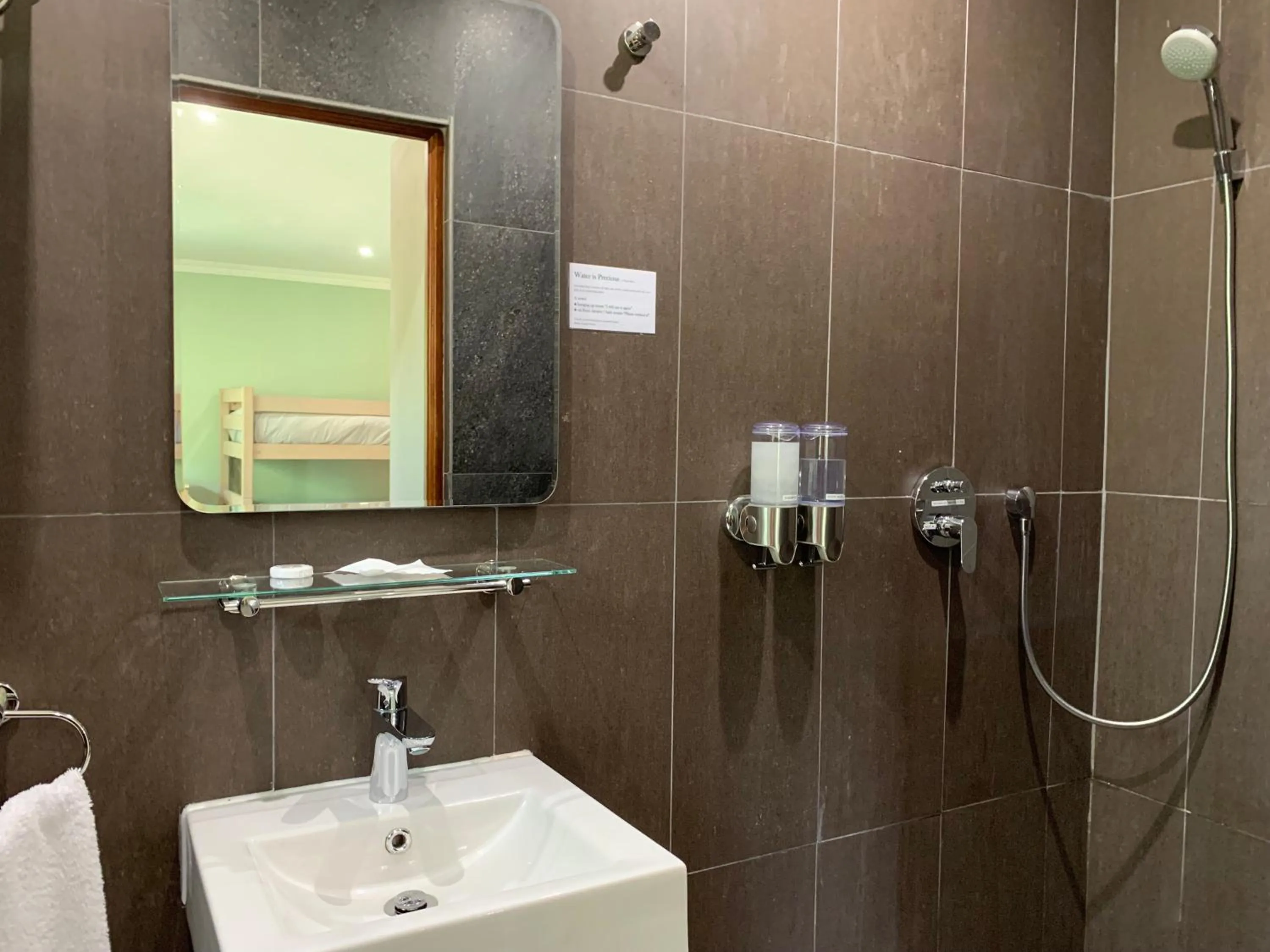 Bathroom in ilanda Guest House