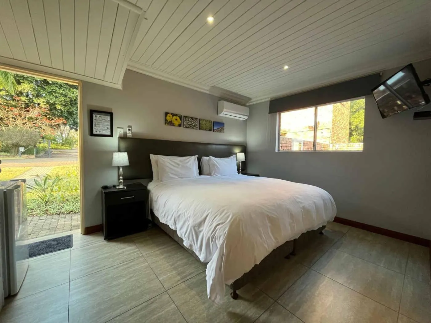 Photo of the whole room, Bed in ilanda Guest House