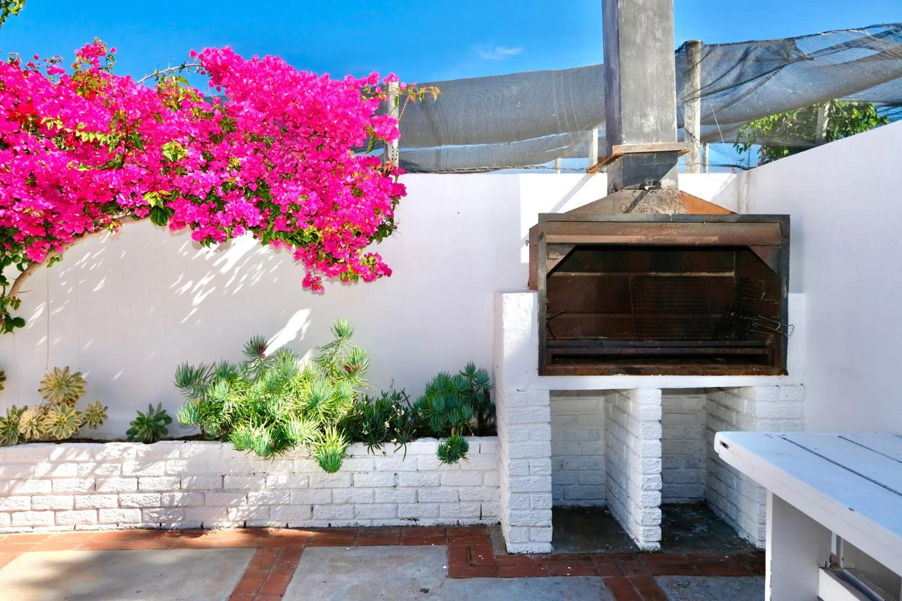 BBQ facilities in Paternoster Place