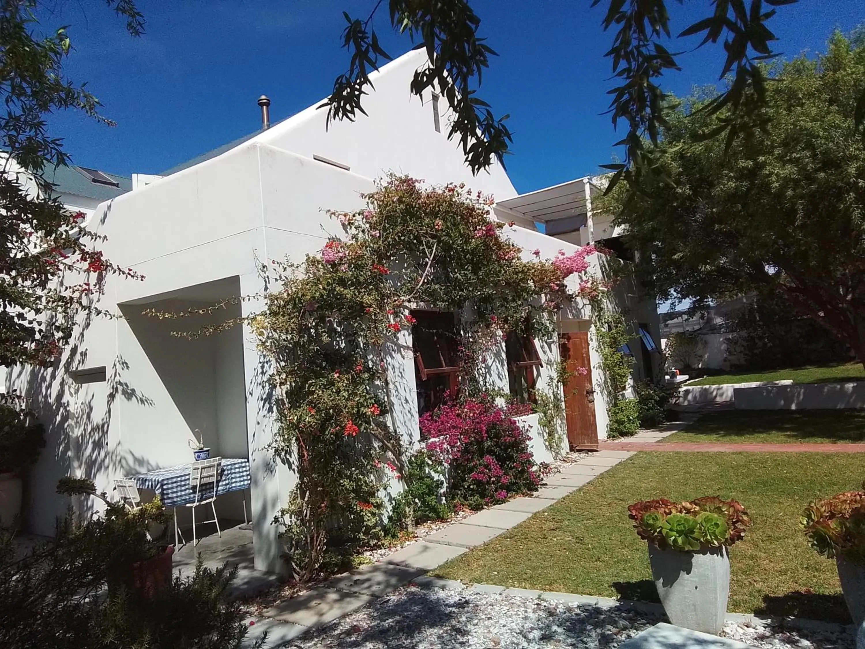 Property building in Paternoster Place