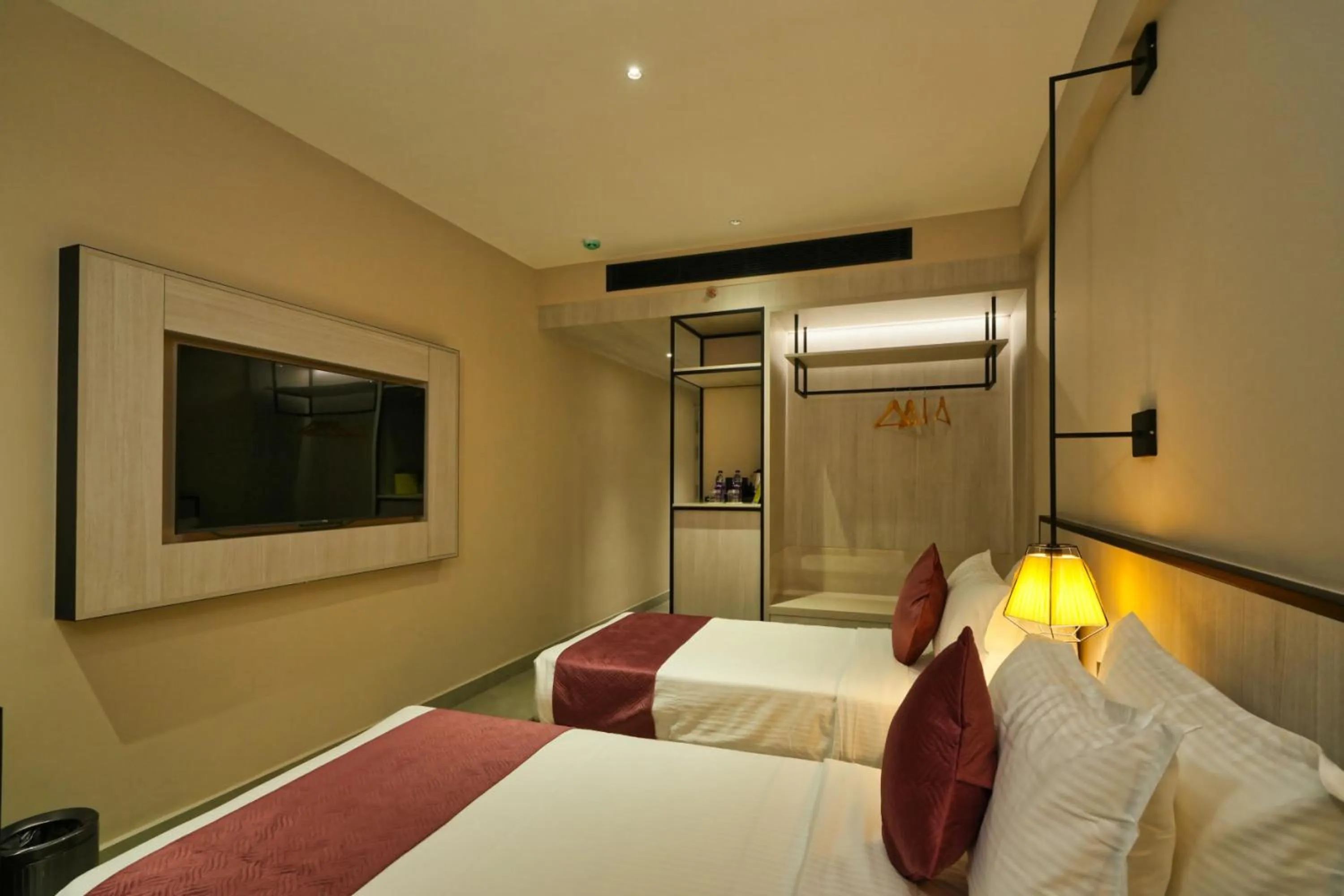 TV and multimedia, Bed in mesta Hotel